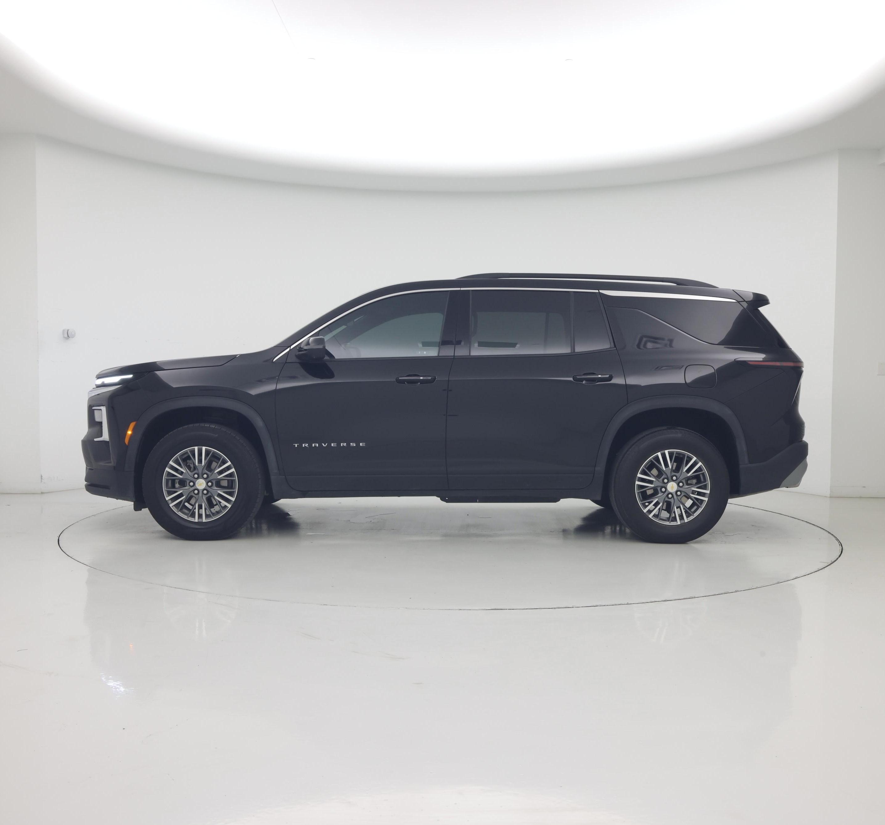 Thumbnail: 2024 Chevrolet Traverse - 3