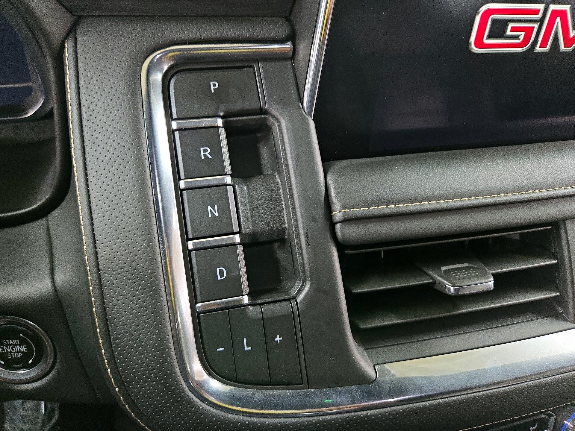 Thumbnail: 2024 GMC Yukon XL - 17