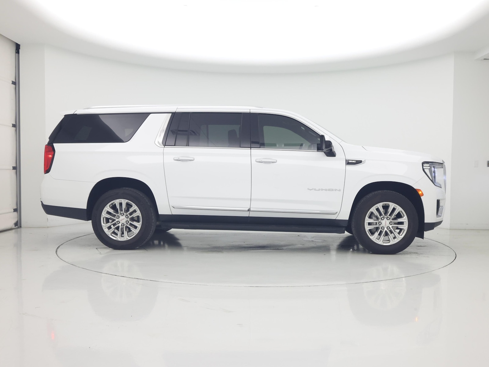2024 GMC Yukon XL SLT - Photo 8