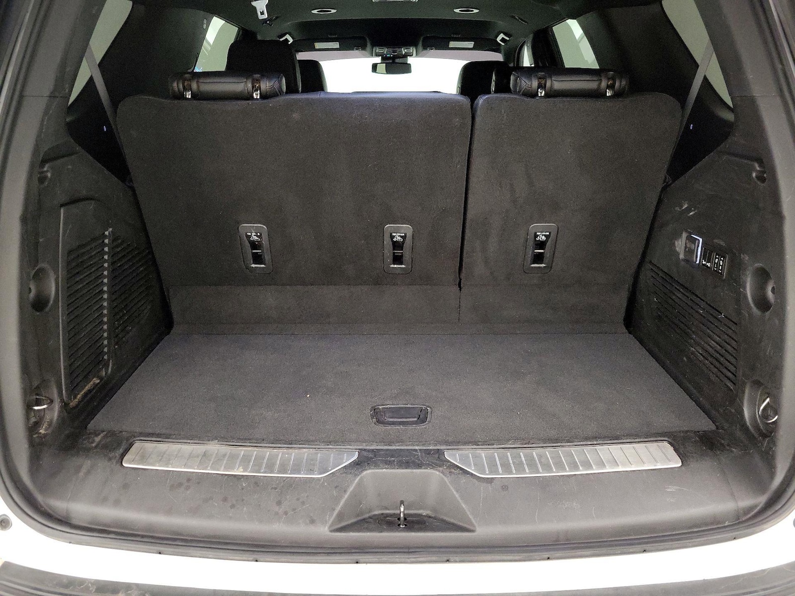 2023 Chevrolet Tahoe RST - Photo 22