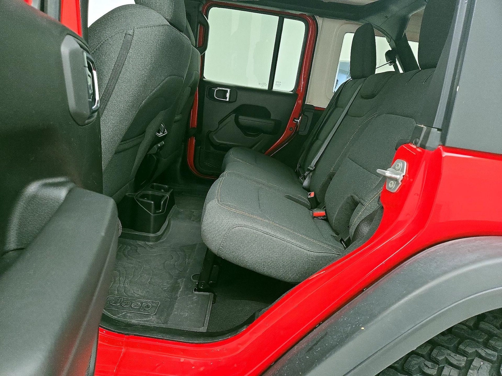 2025 Jeep Wrangler 4-Door Willys - Photo 21