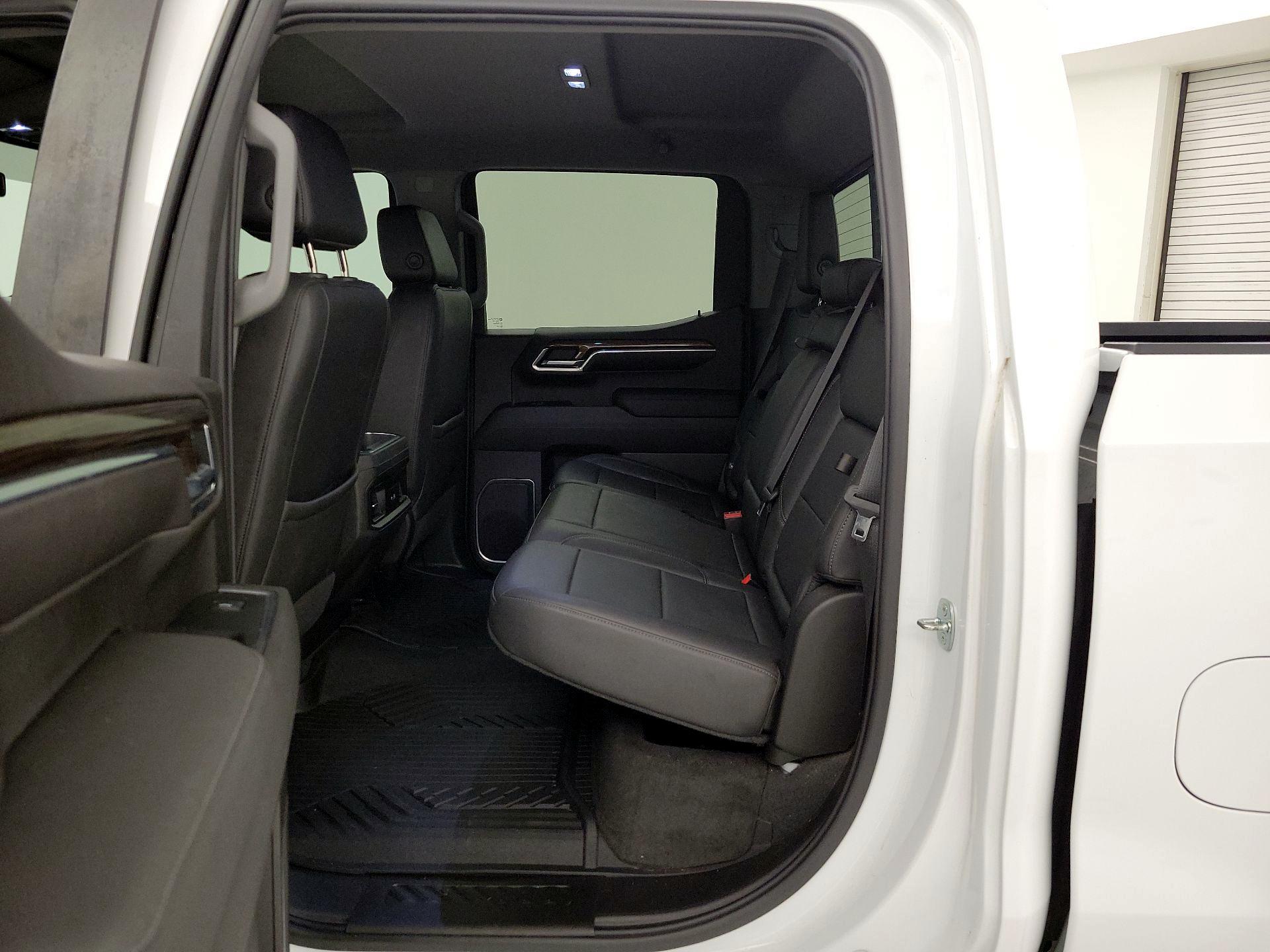 Thumbnail: 2022 Chevrolet Silverado 1500 - 19