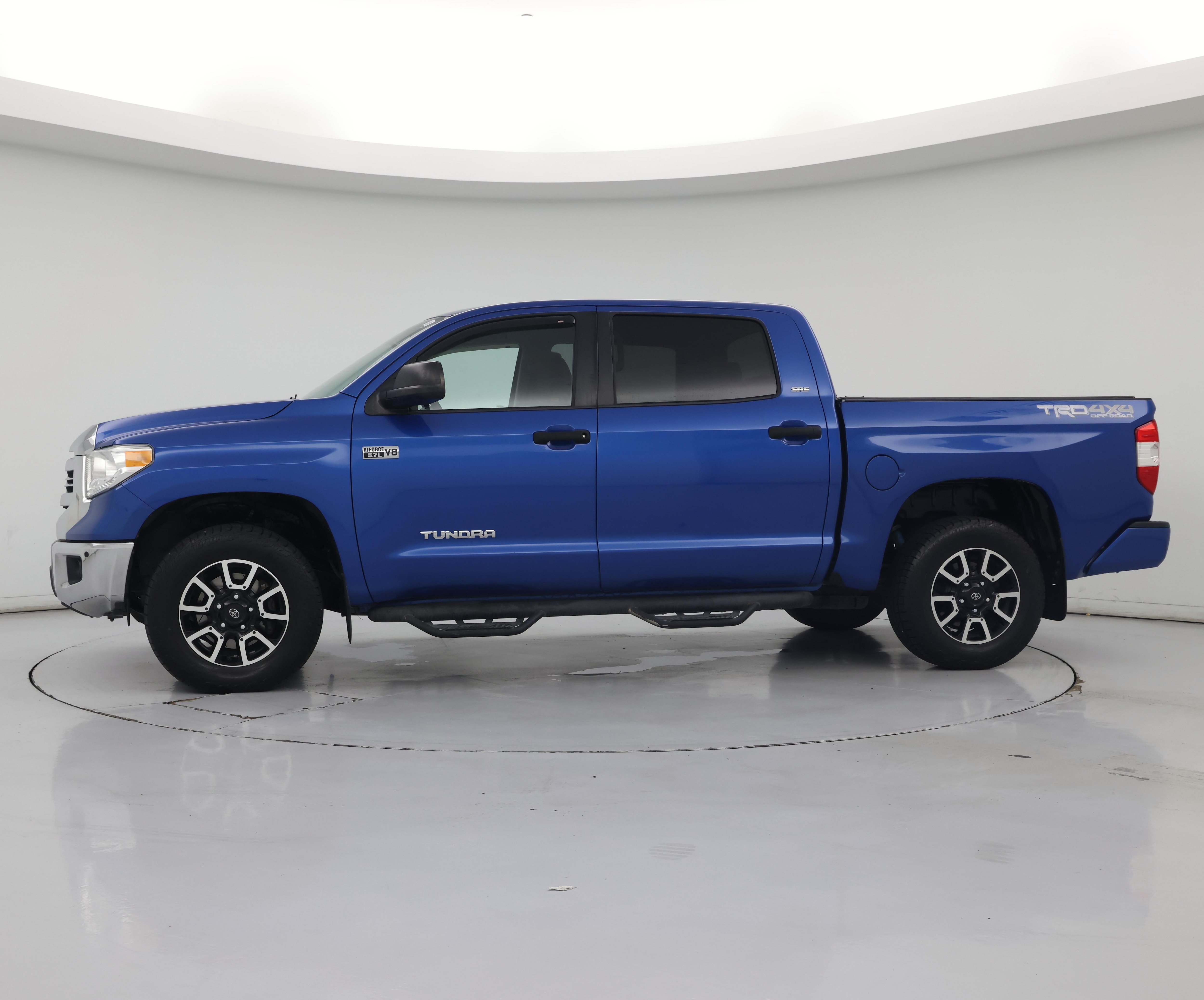 Thumbnail: 2017 Toyota Tundra - 3