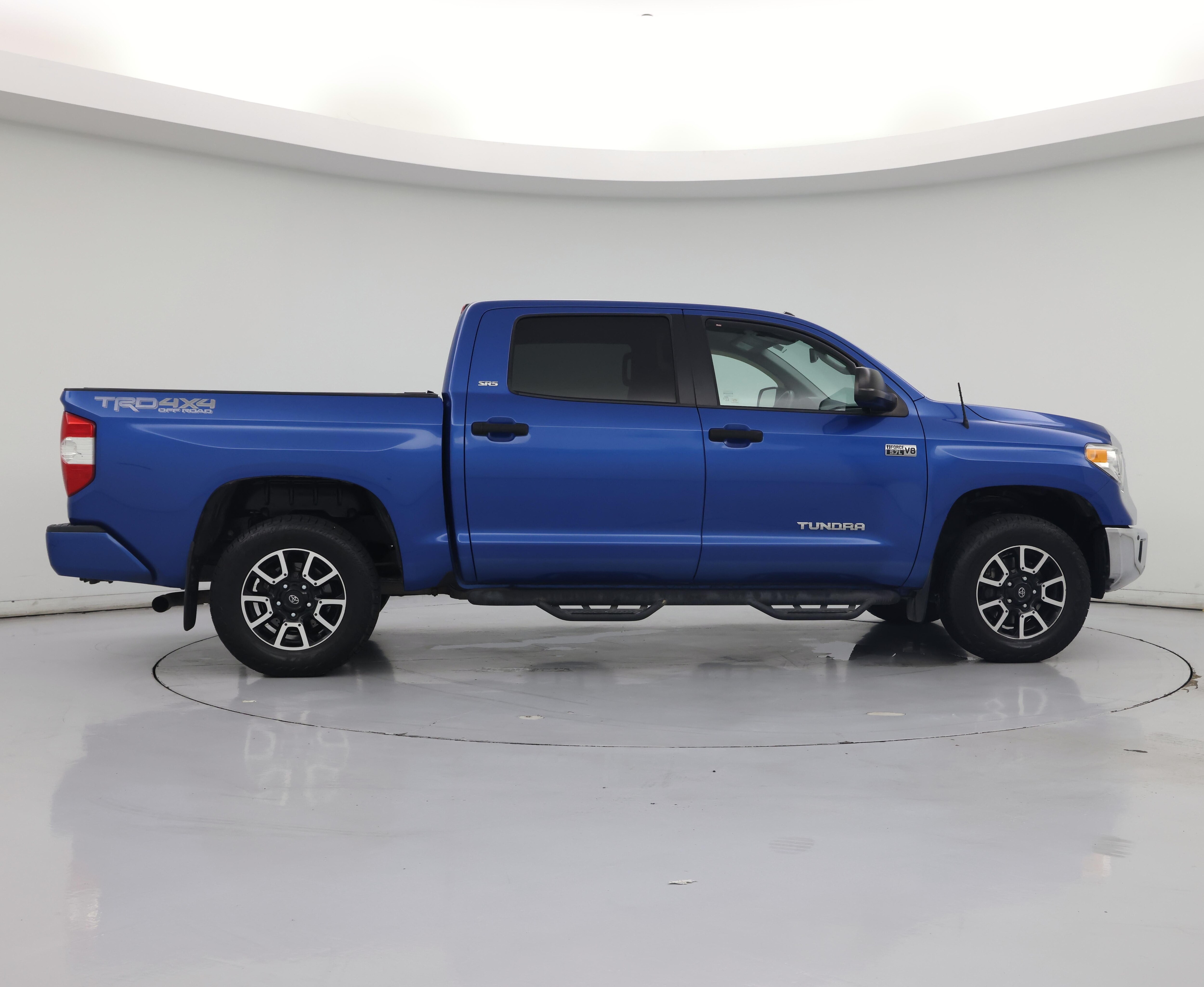 Thumbnail: 2017 Toyota Tundra - 7