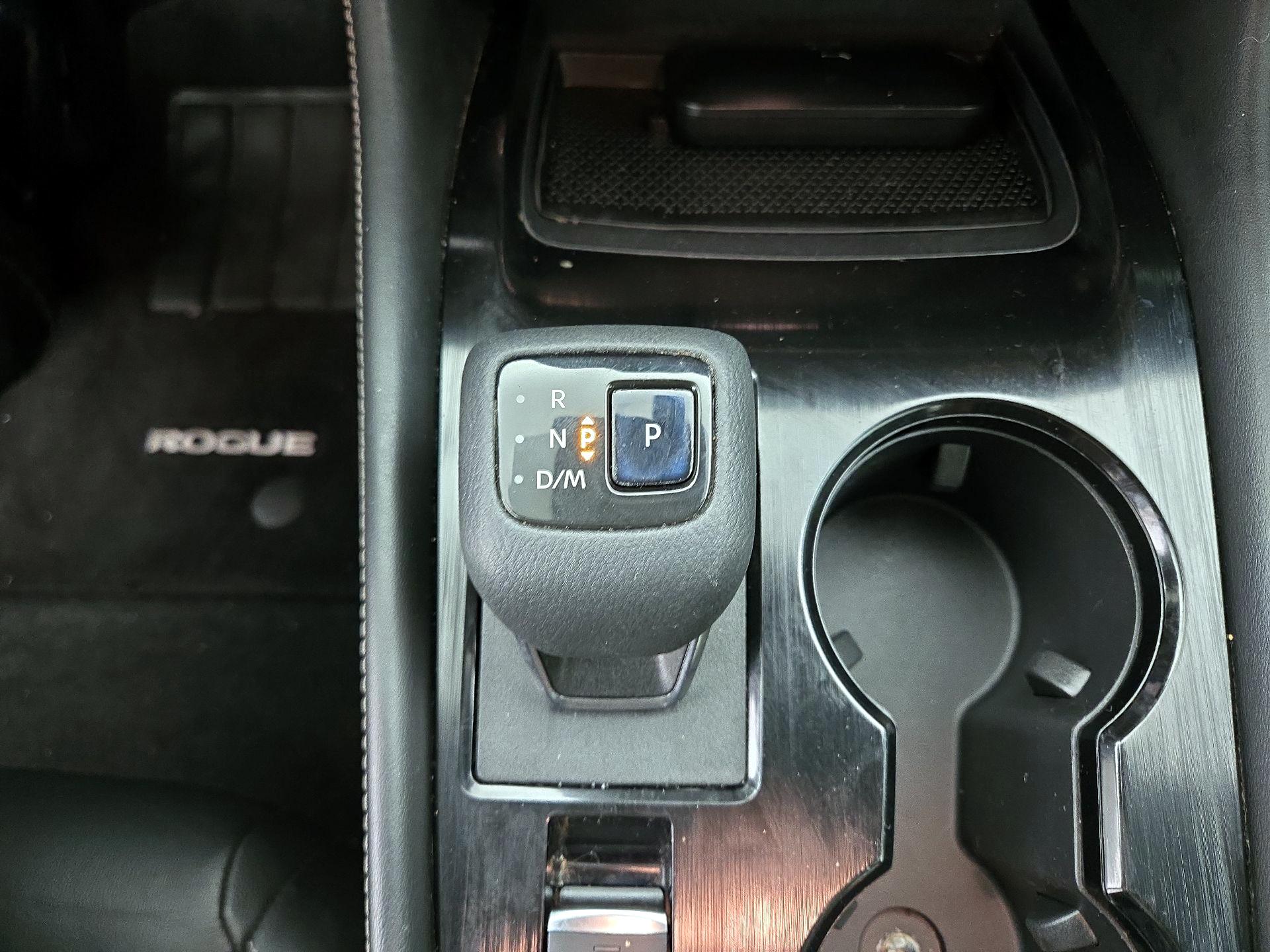 Thumbnail: 2021 Nissan Rogue - 17