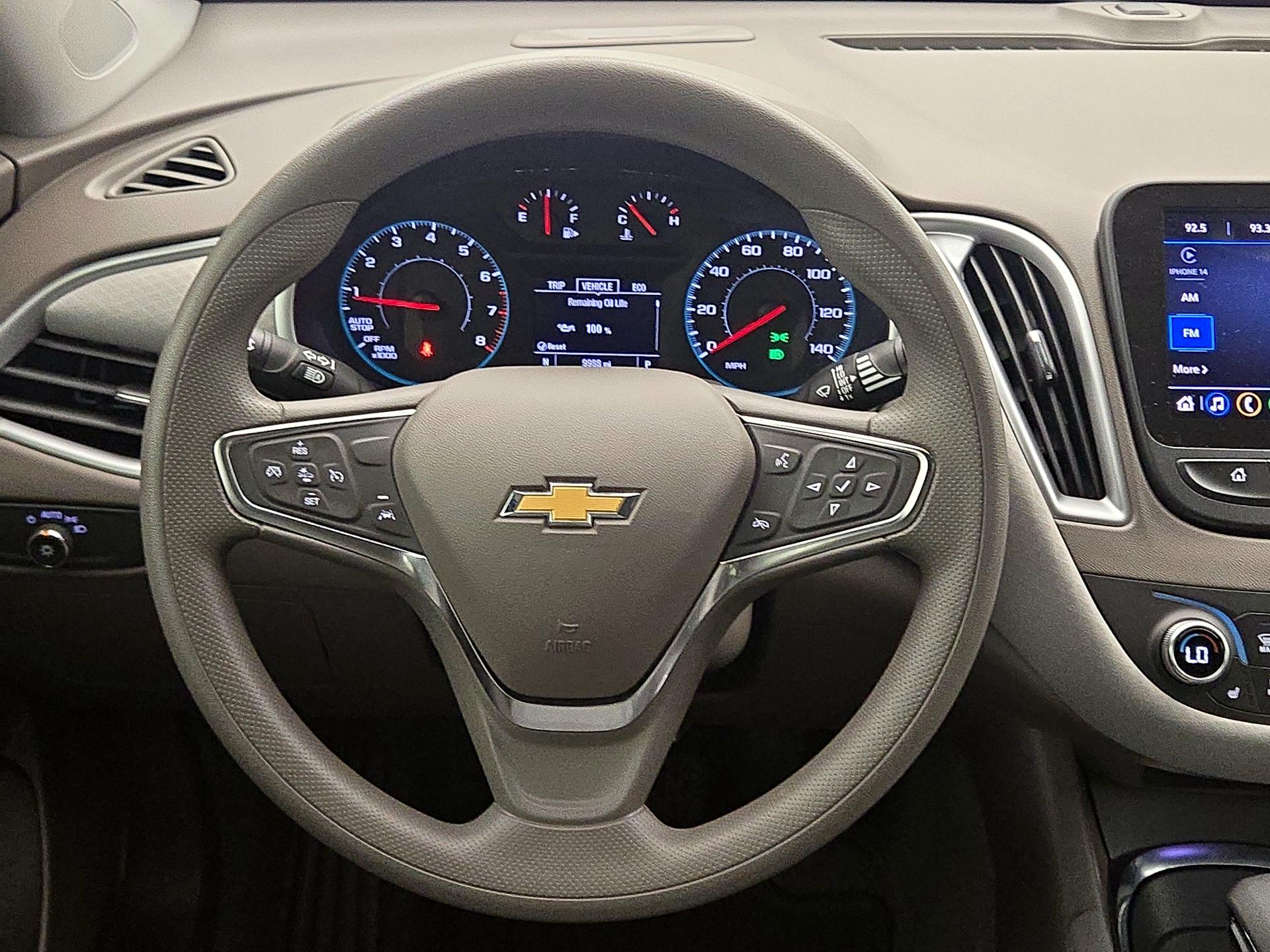 Thumbnail: 2024 Chevrolet Malibu - 10