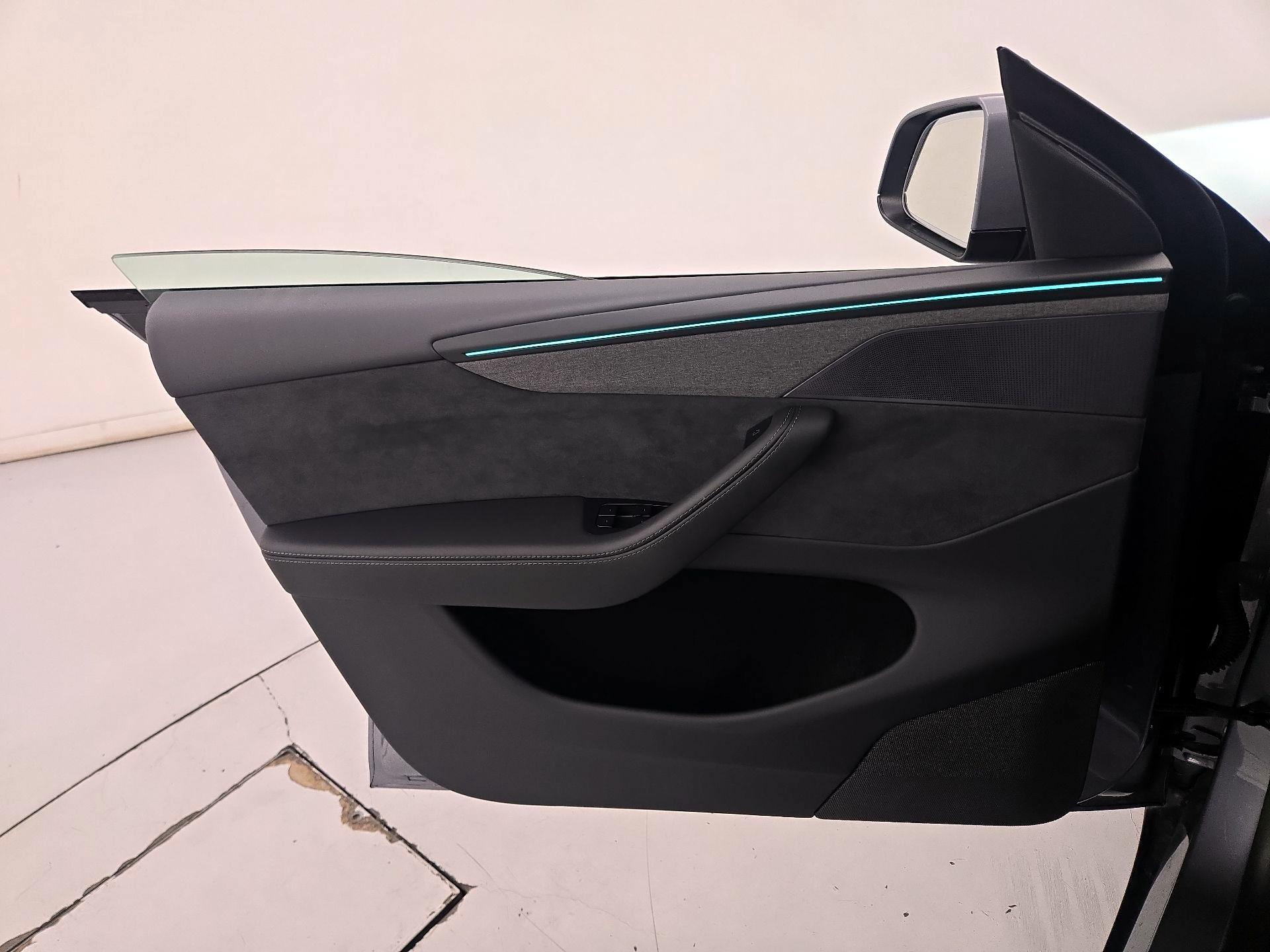 Thumbnail: 2026 Tesla Model Y - 12