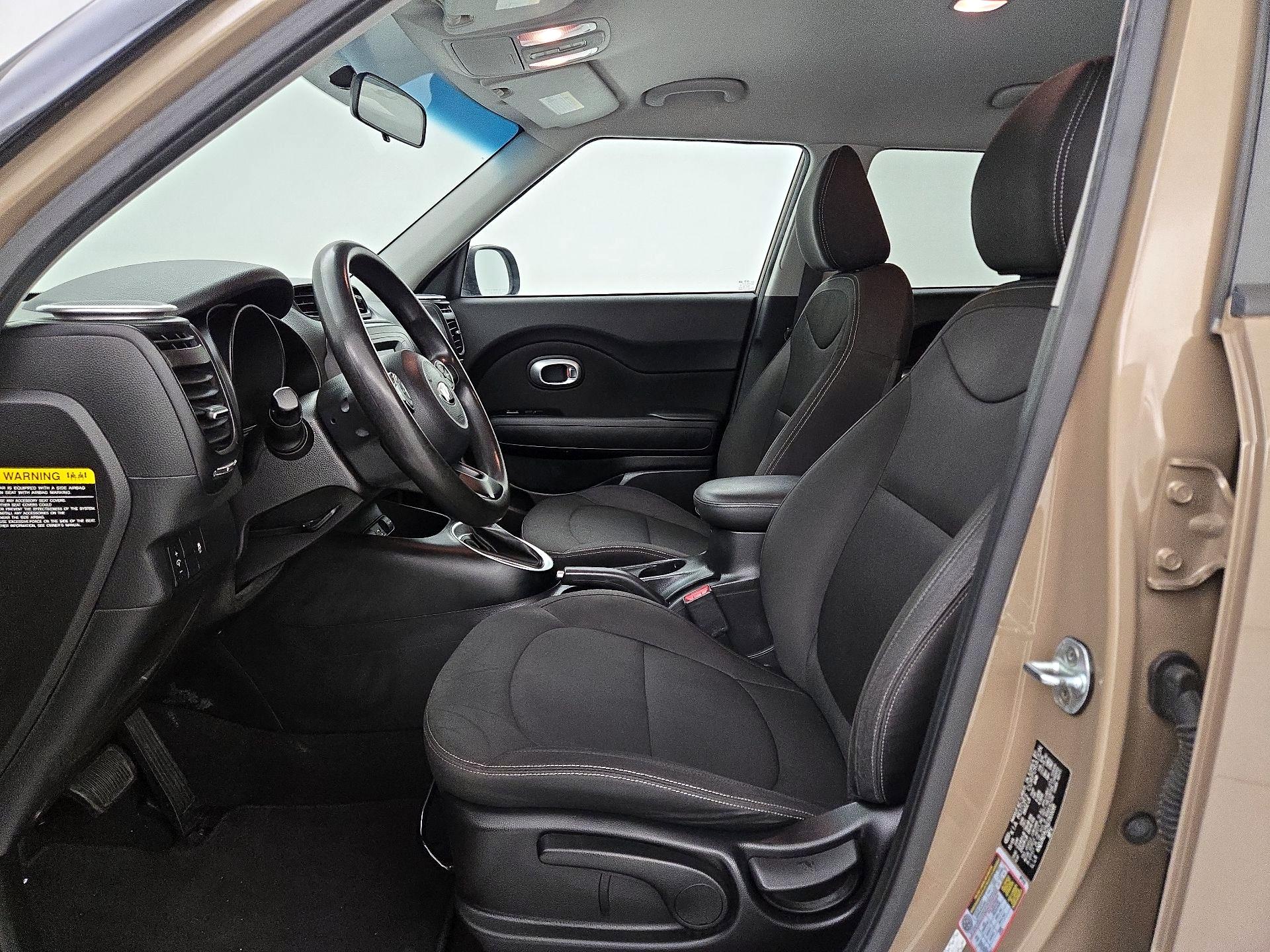 Thumbnail: 2016 Kia Soul - 11