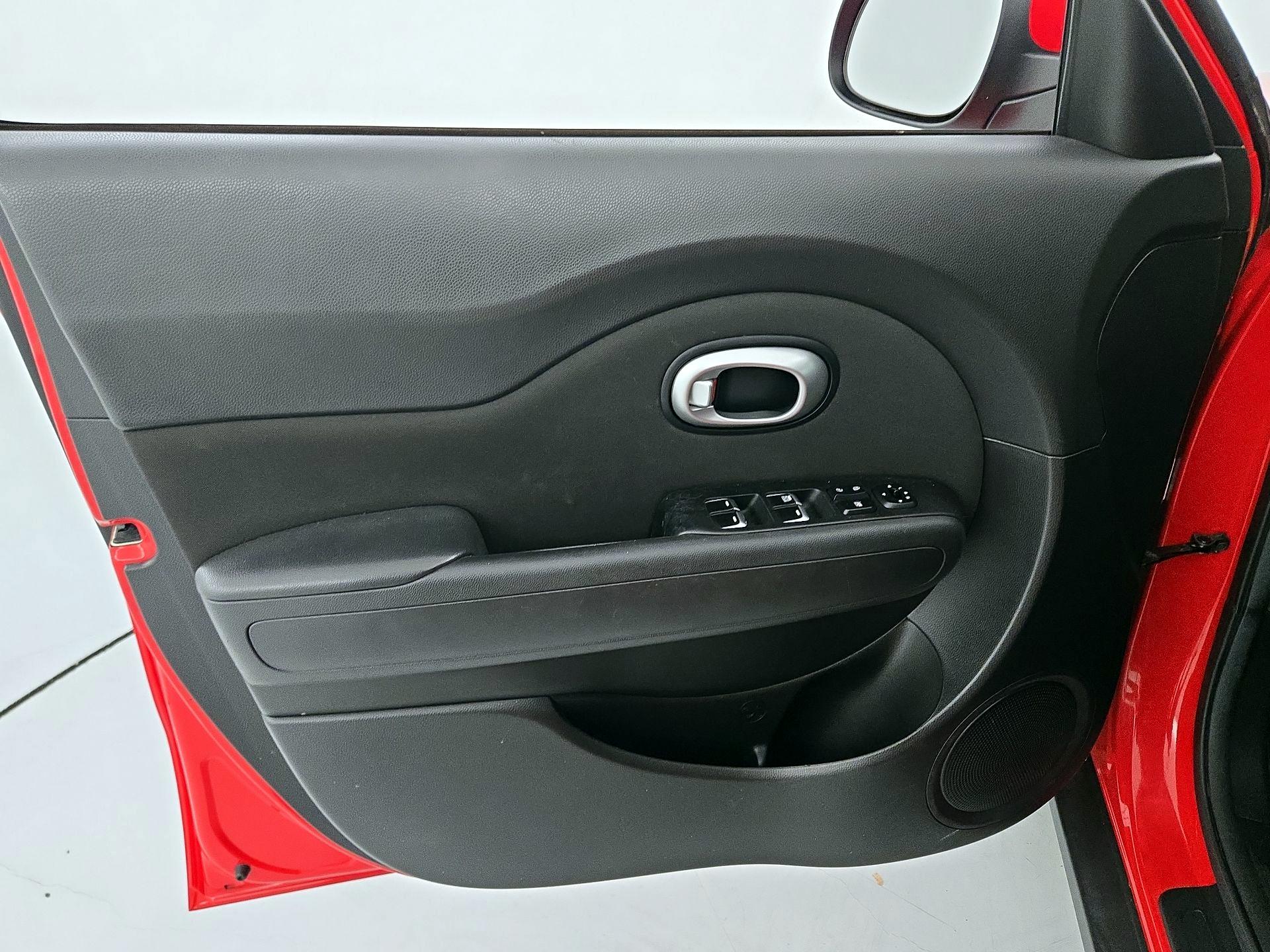 Thumbnail: 2019 Kia Soul - 12