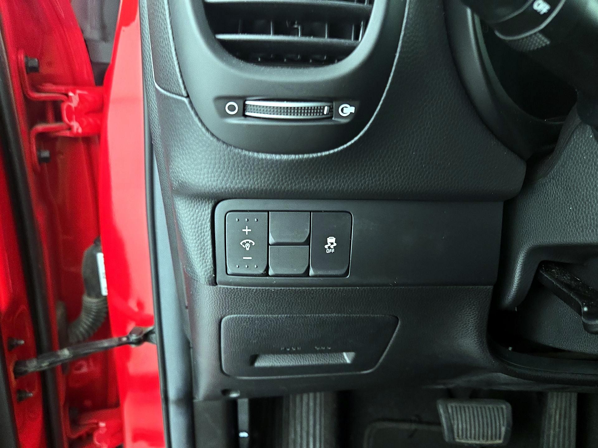 Thumbnail: 2019 Kia Soul - 13