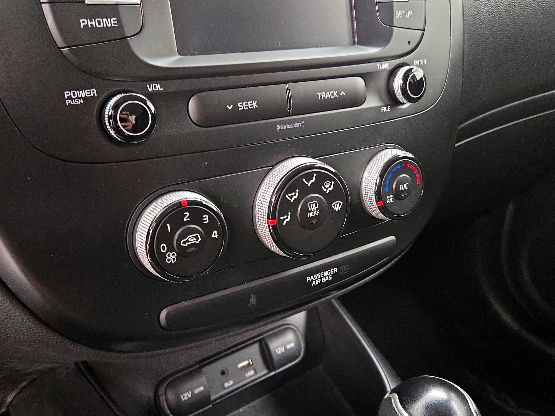 Thumbnail: 2019 Kia Soul - 16