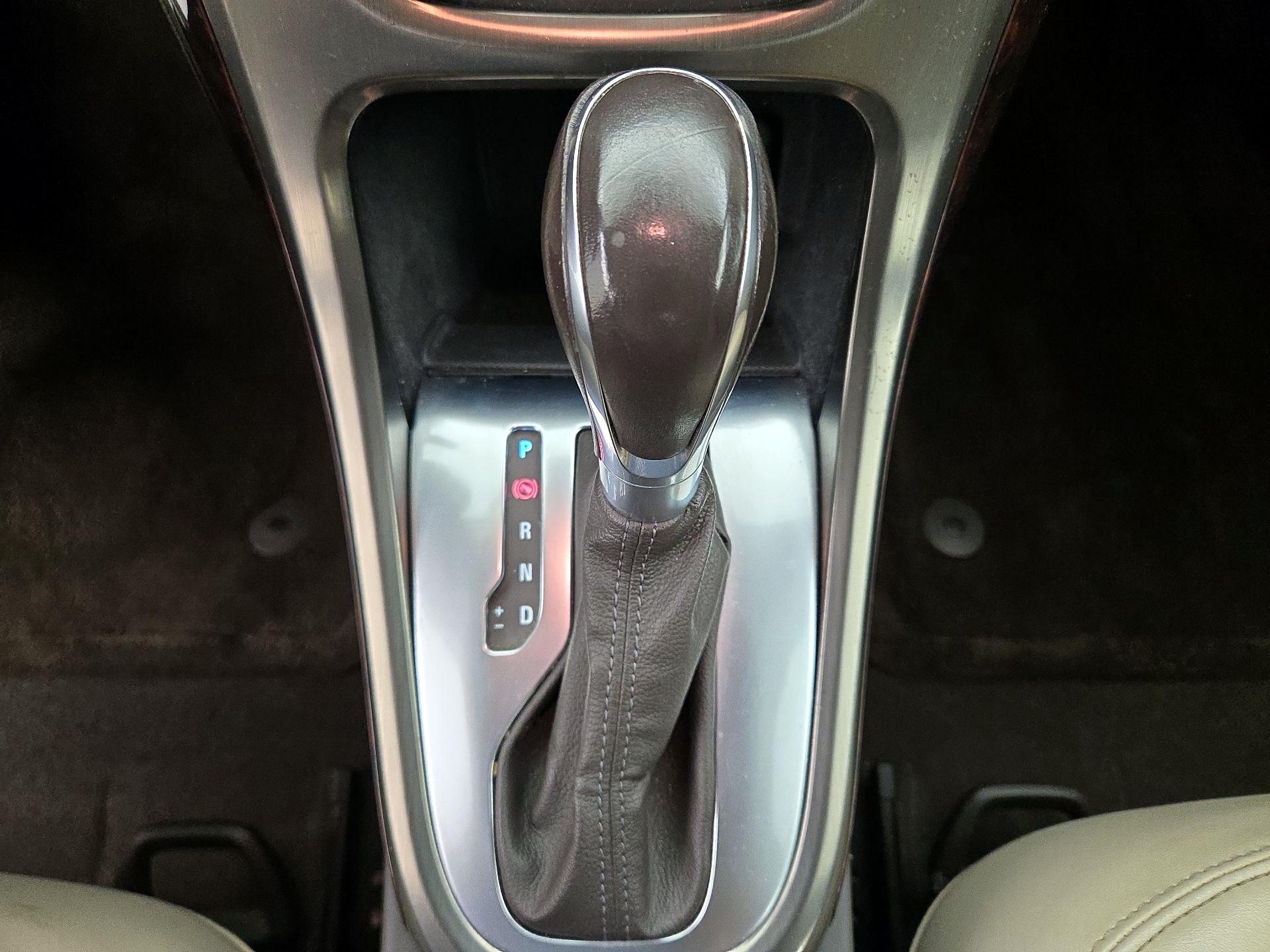 Thumbnail: 2015 Buick Verano - 17