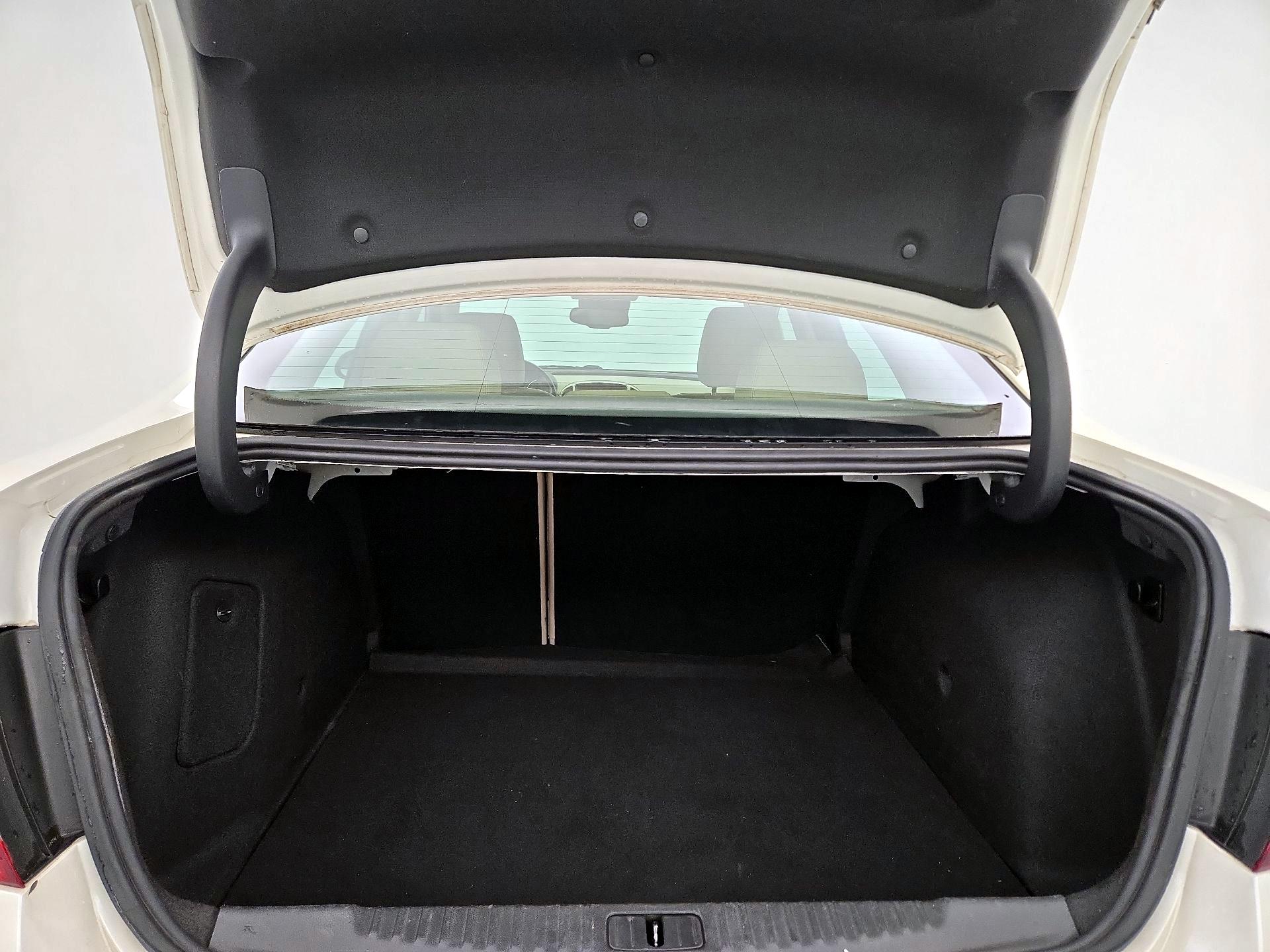 Thumbnail: 2015 Buick Verano - 20