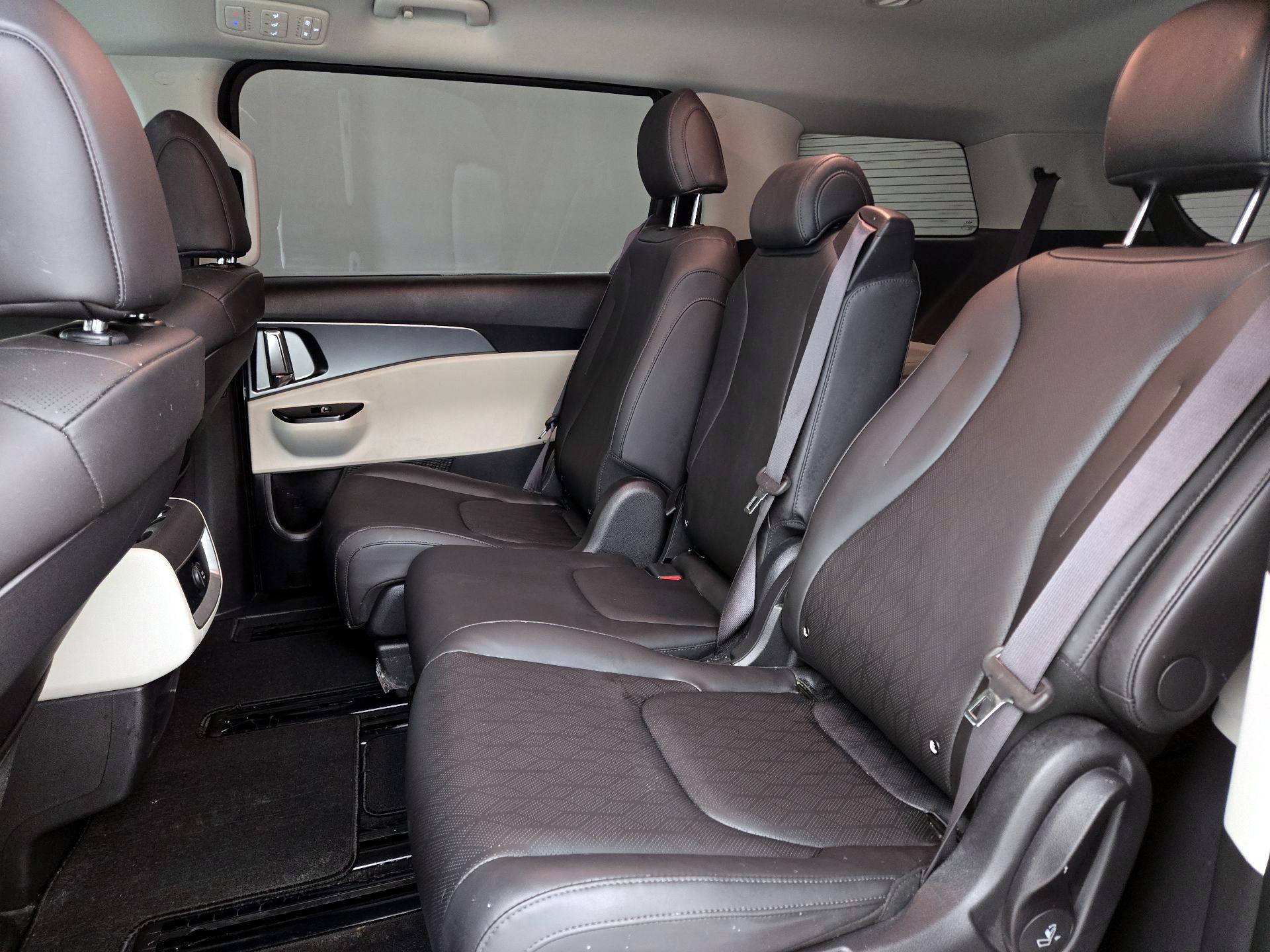 Thumbnail: 2024 Kia Carnival - 19