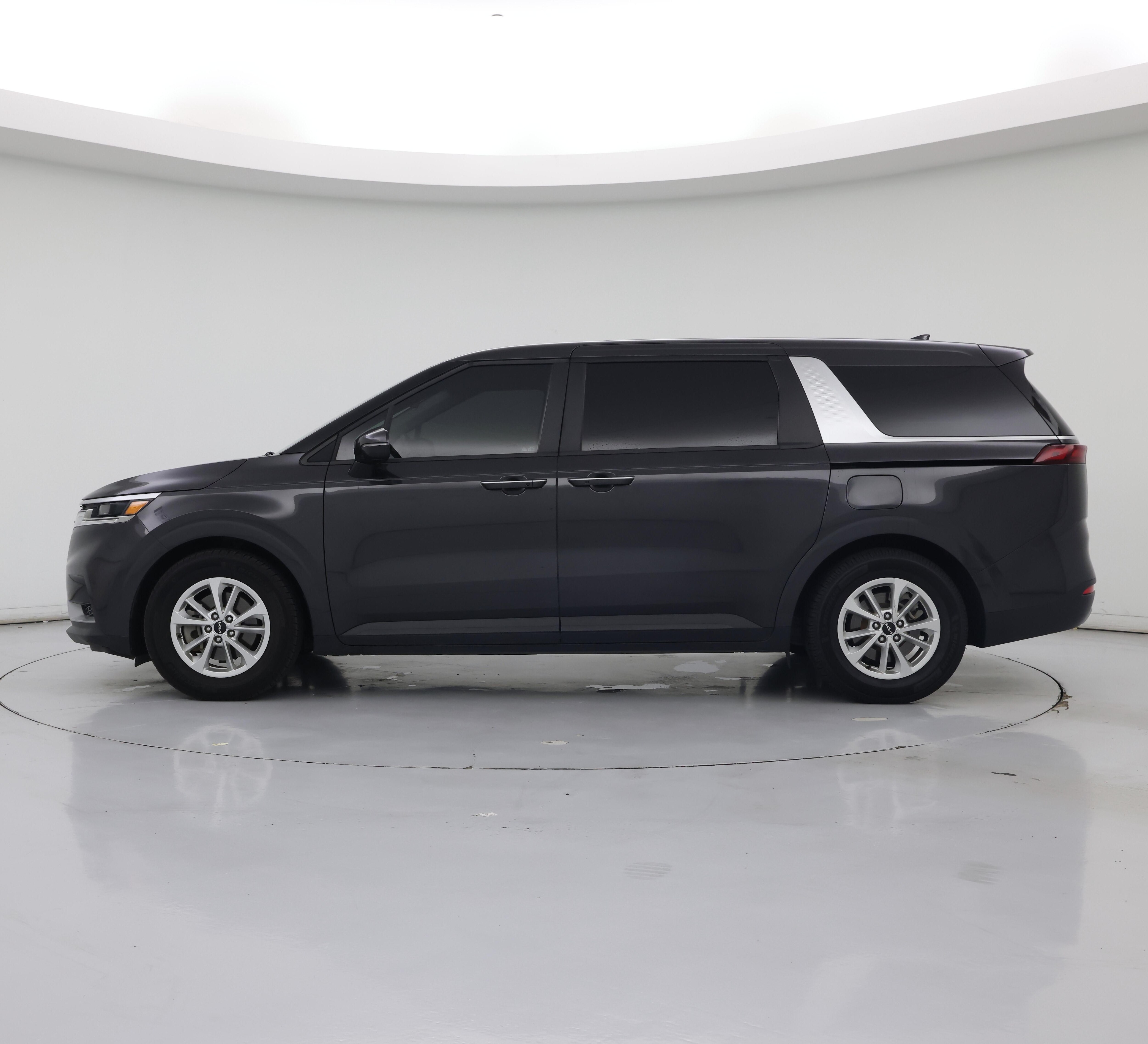 Thumbnail: 2024 Kia Carnival - 3
