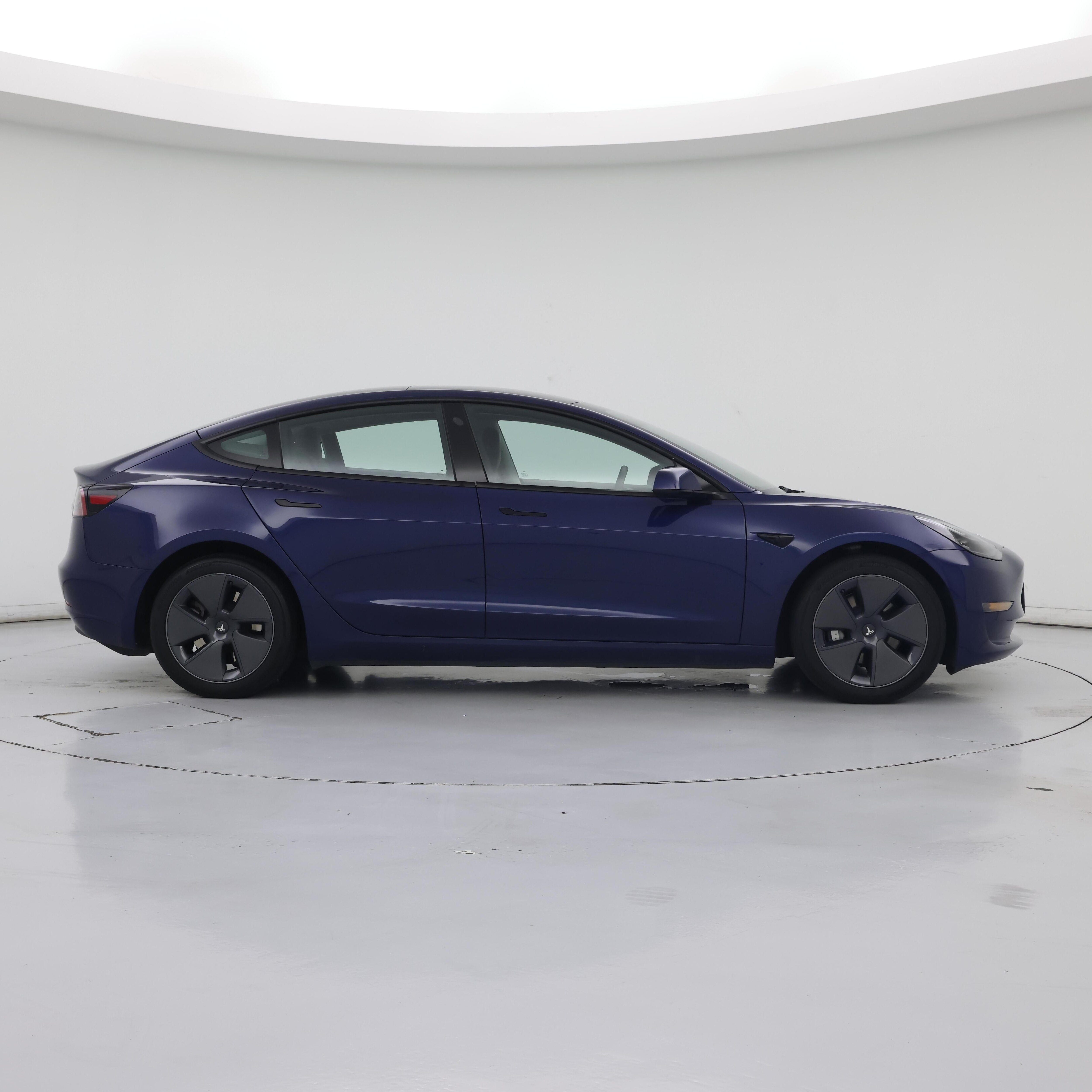 Thumbnail: 2023 Tesla Model 3 - 7