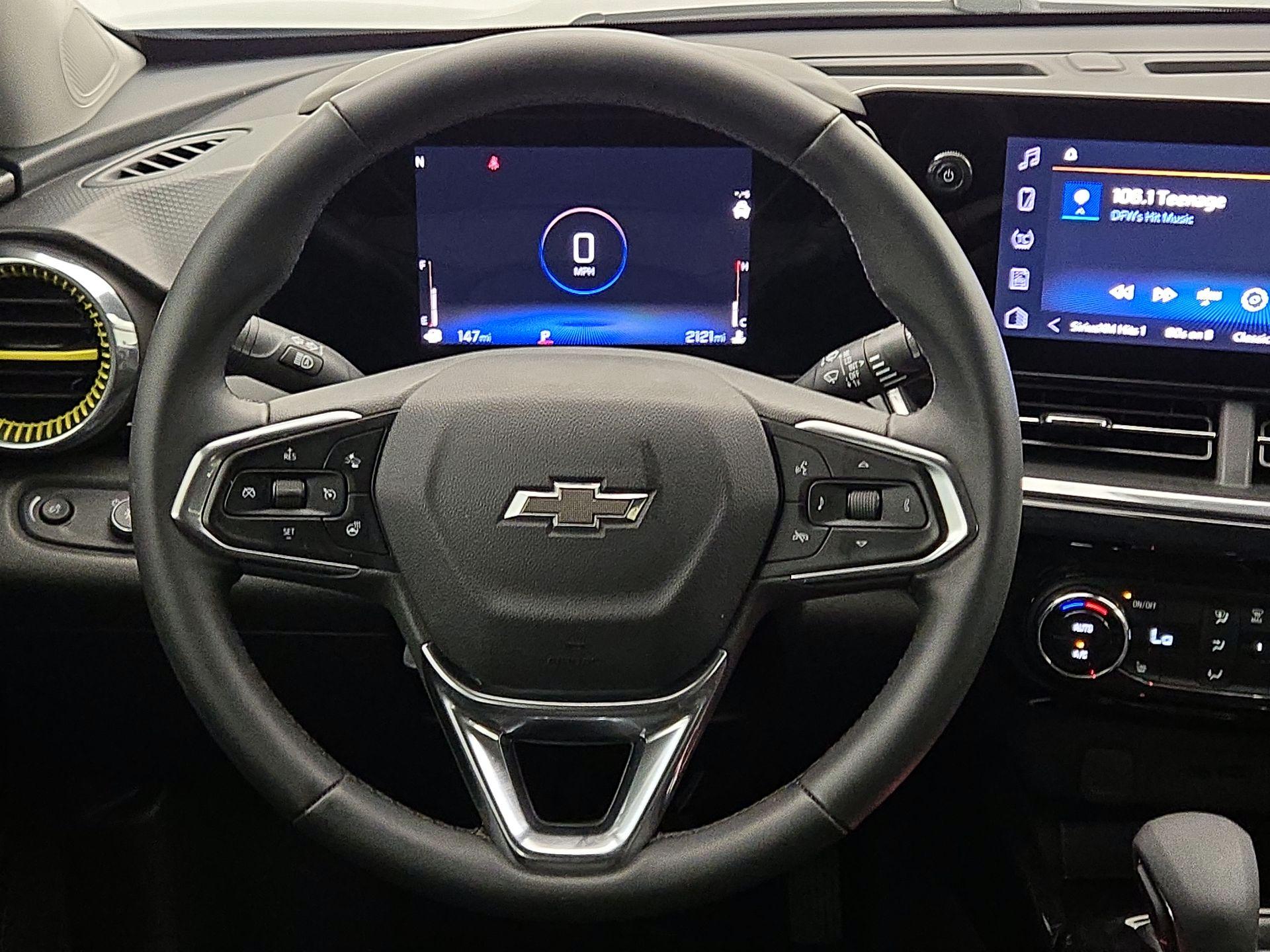 Thumbnail: 2026 Chevrolet Trax - 10