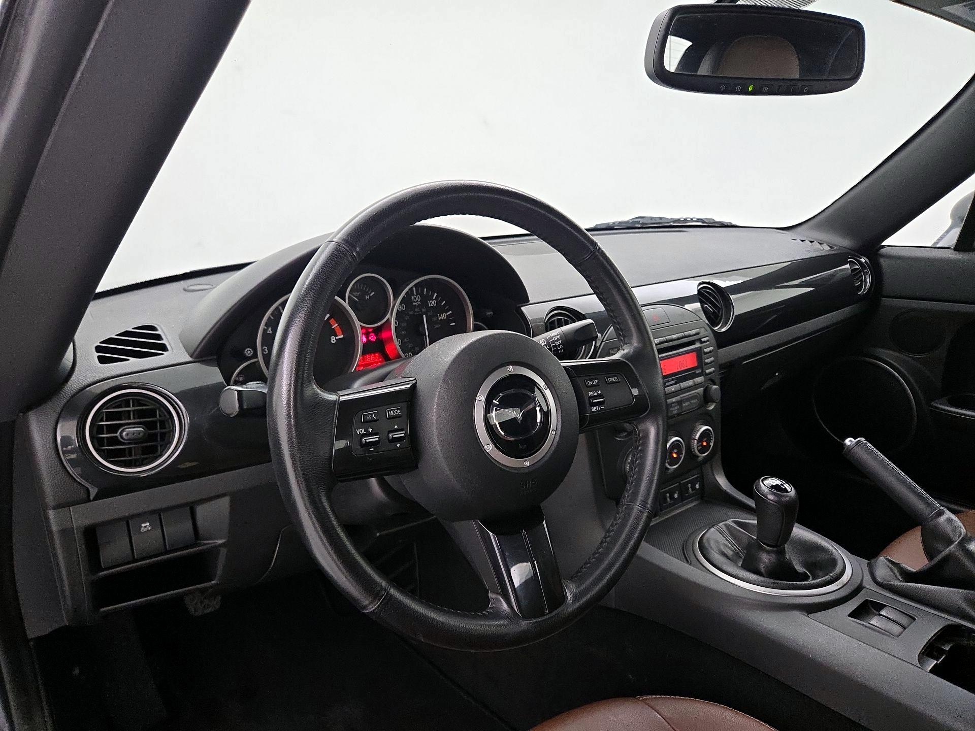 Thumbnail: 2014 Mazda MX-5 Miata - 9