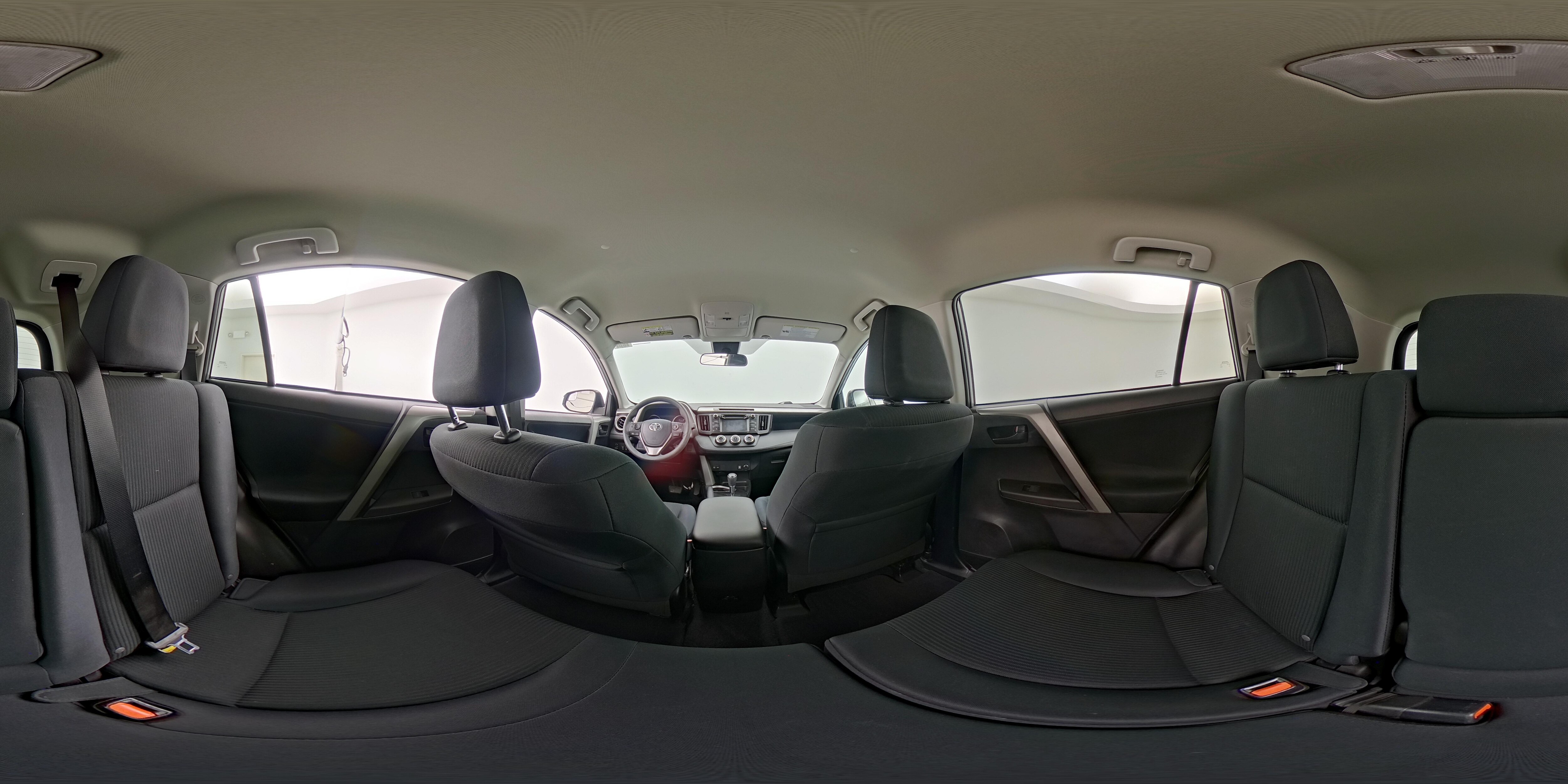 2017 Toyota RAV4 LE - Photo 25
