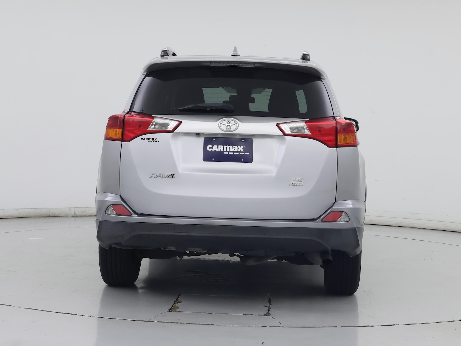 2017 Toyota RAV4 LE - Photo 7