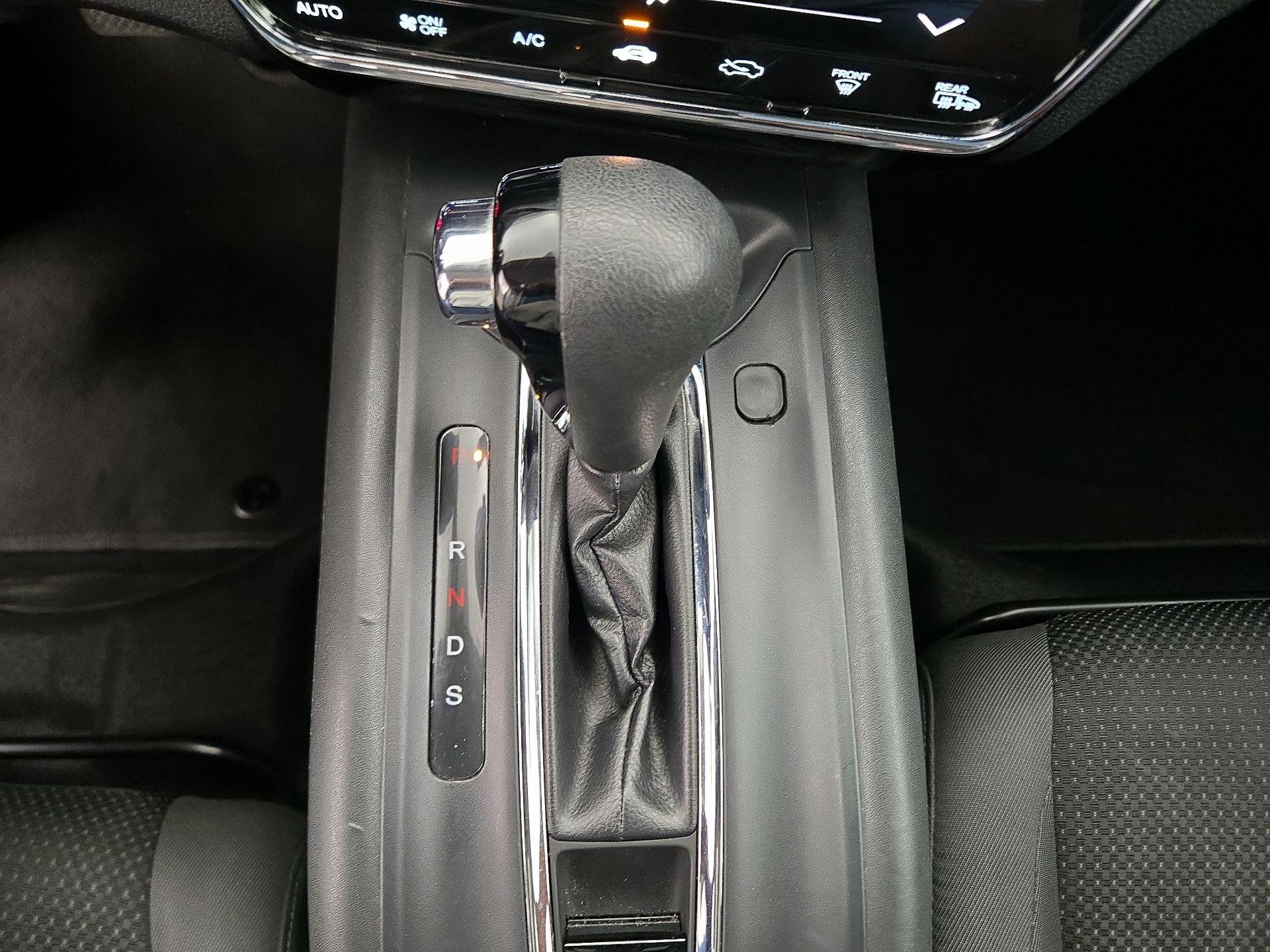 Thumbnail: 2019 Honda HR-V - 17