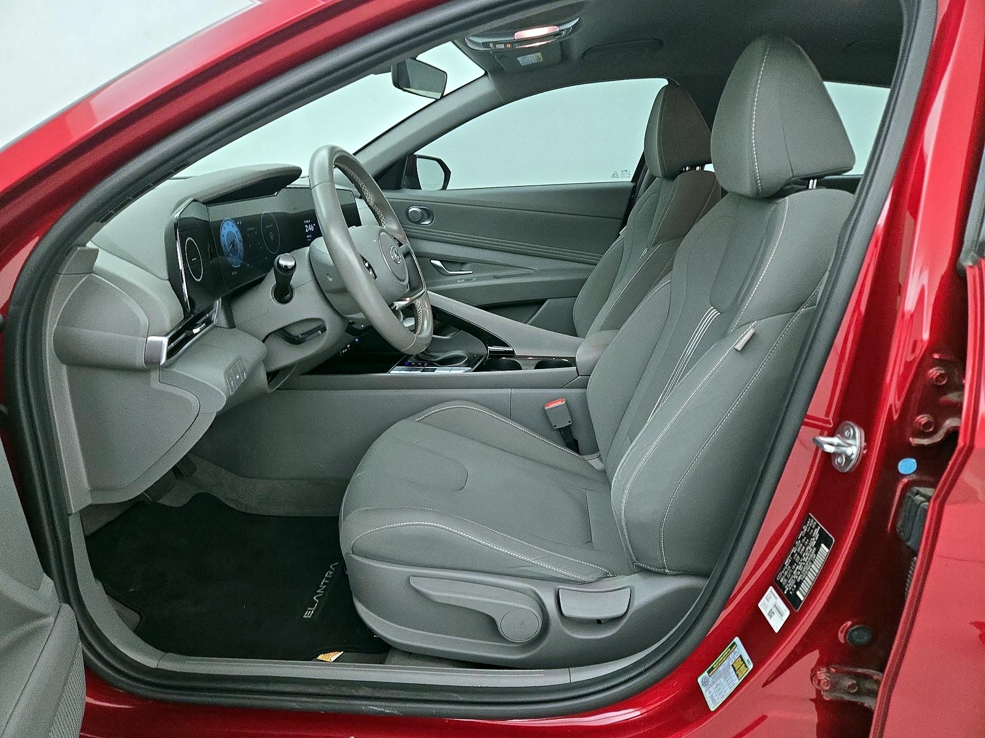 Thumbnail: 2023 Hyundai Elantra - 11