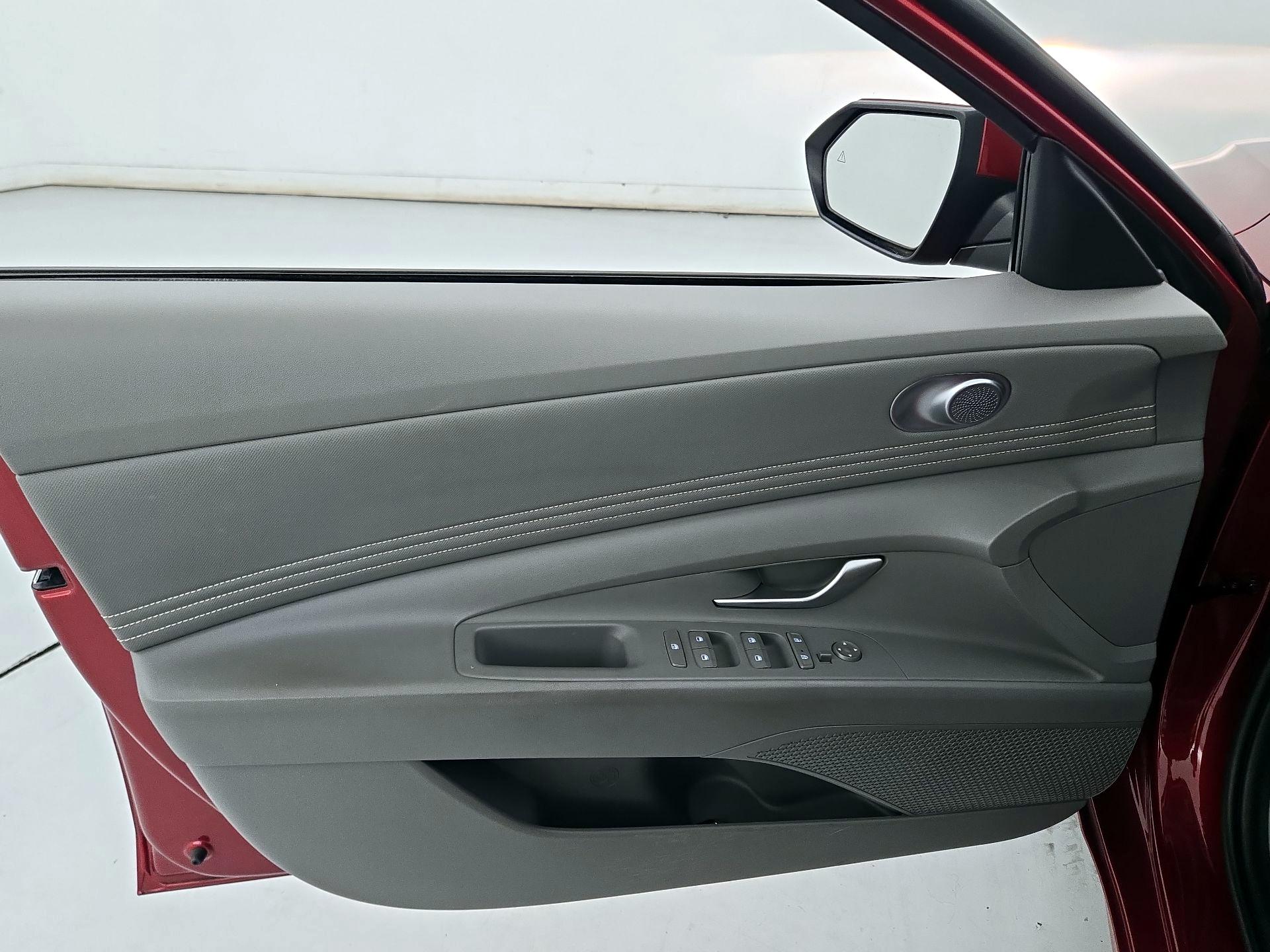 Thumbnail: 2023 Hyundai Elantra - 12