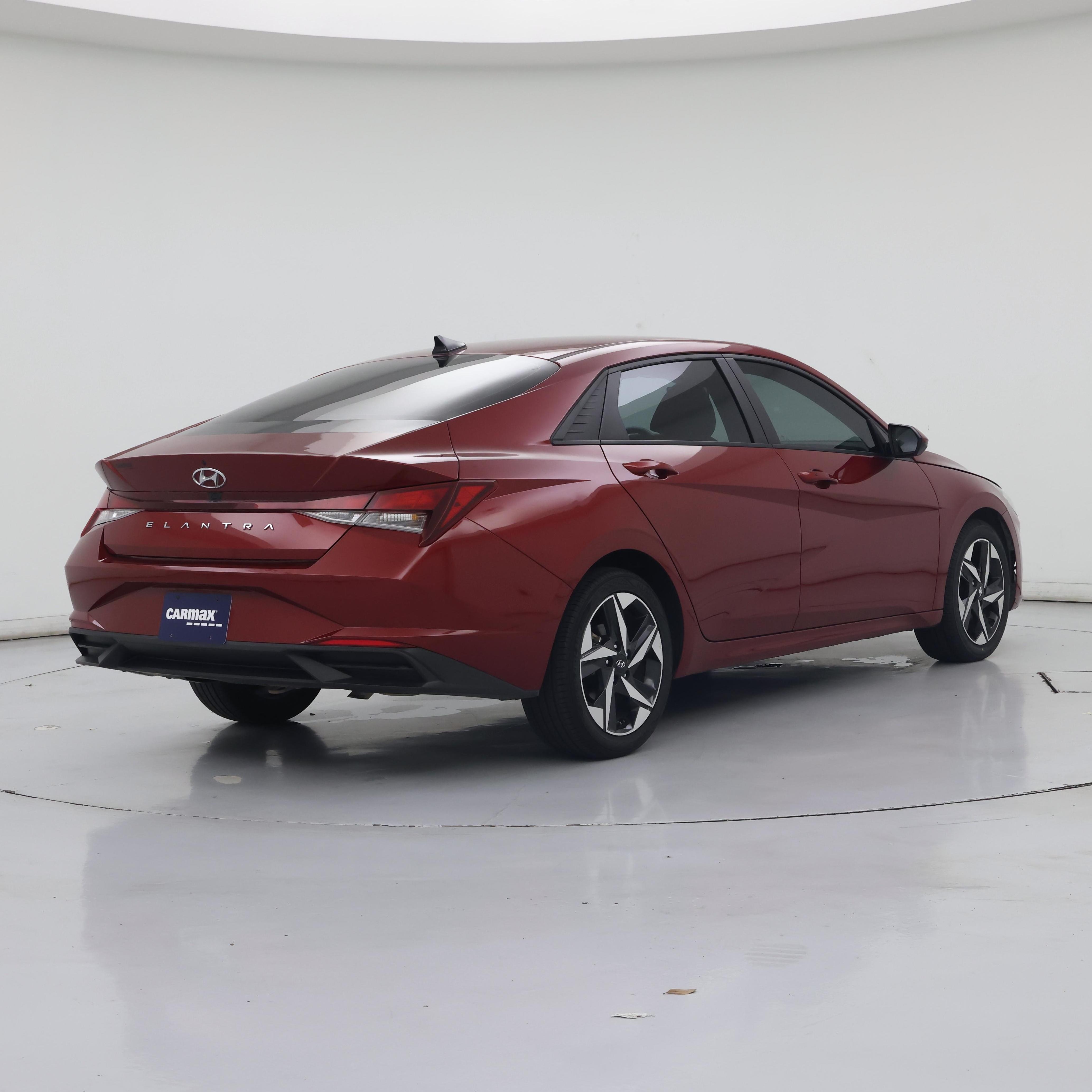 Thumbnail: 2023 Hyundai Elantra - 8