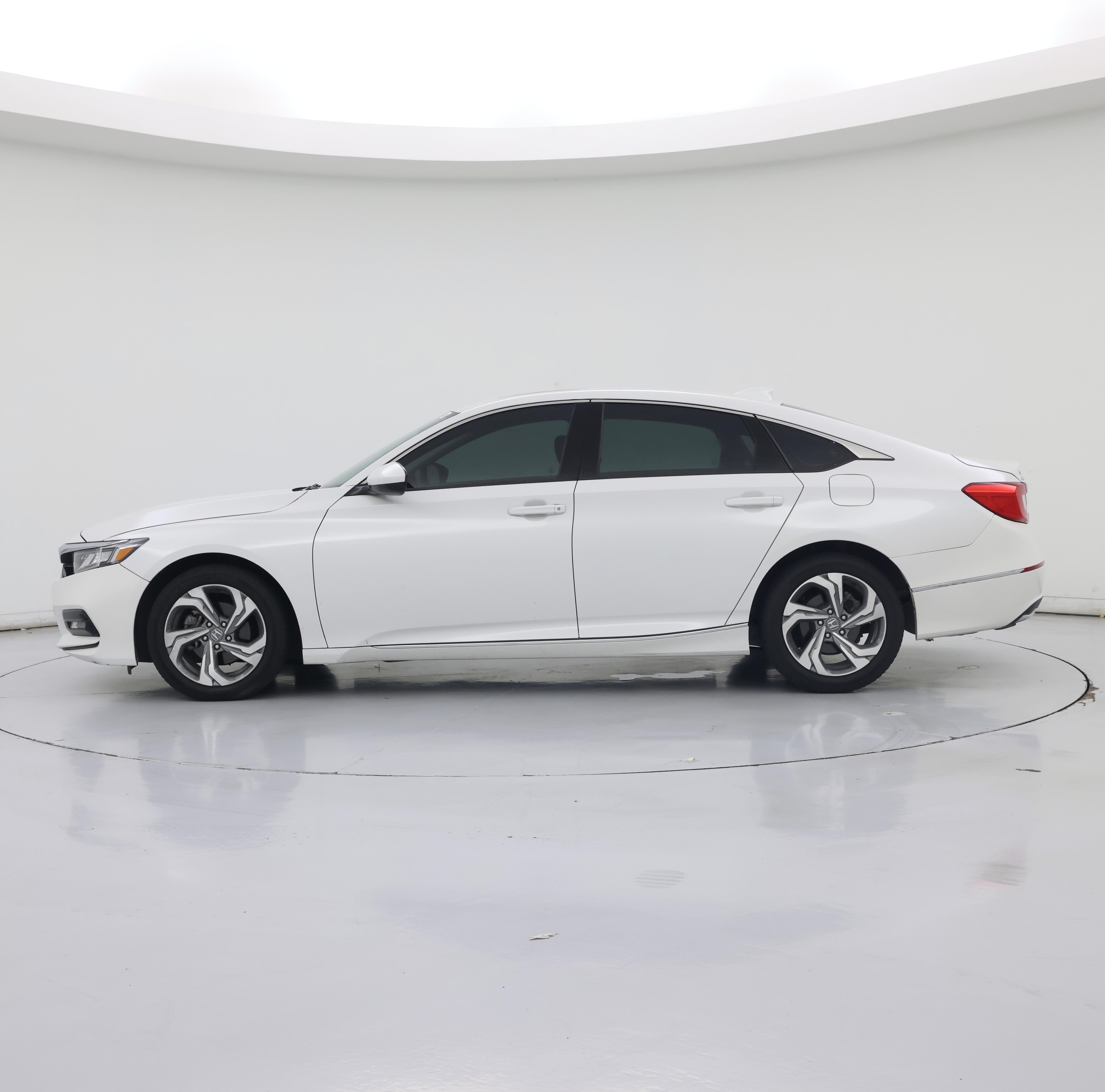 Thumbnail: 2019 Honda Accord - 3