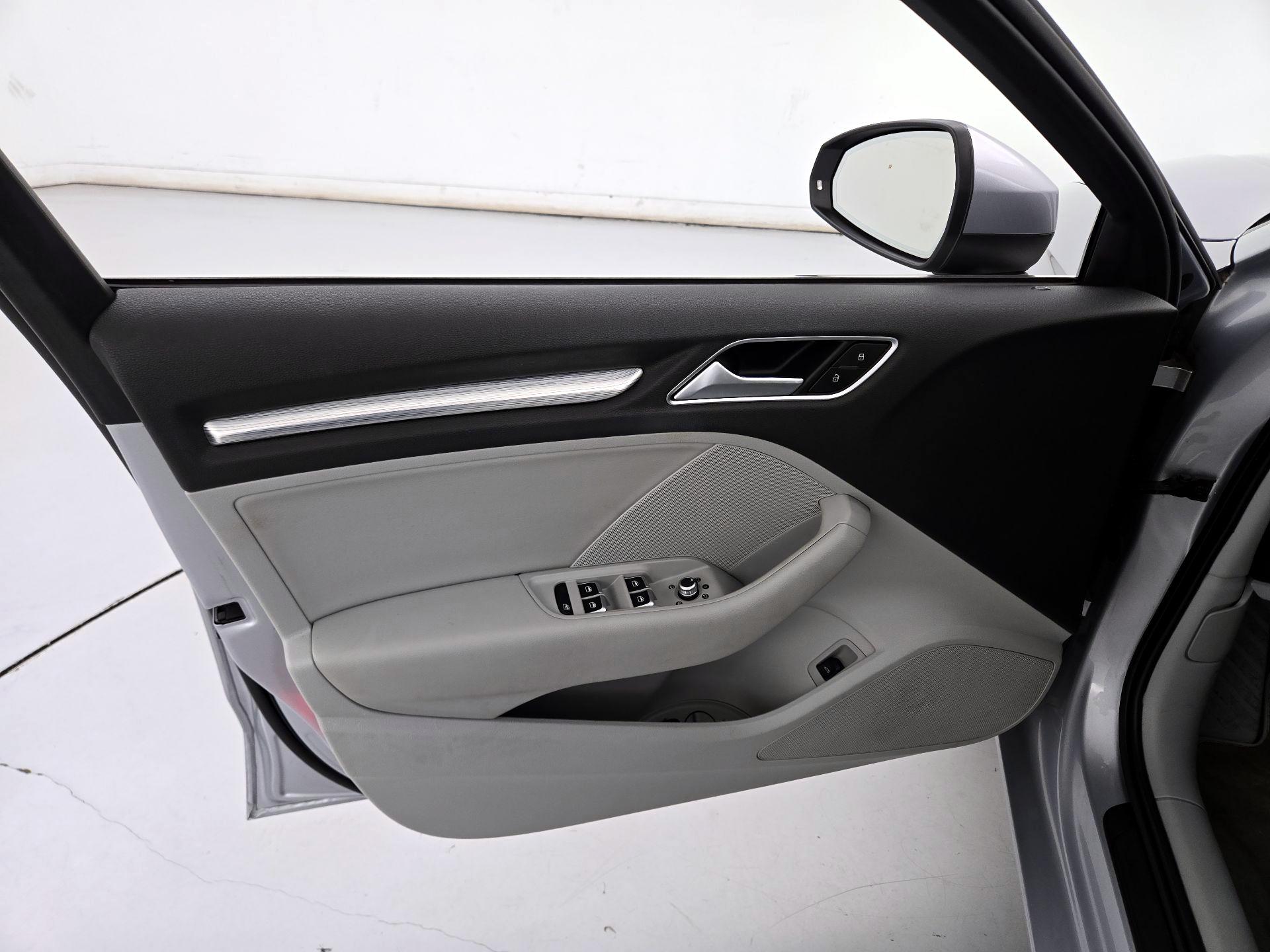 Thumbnail: 2015 Audi A3 - 12