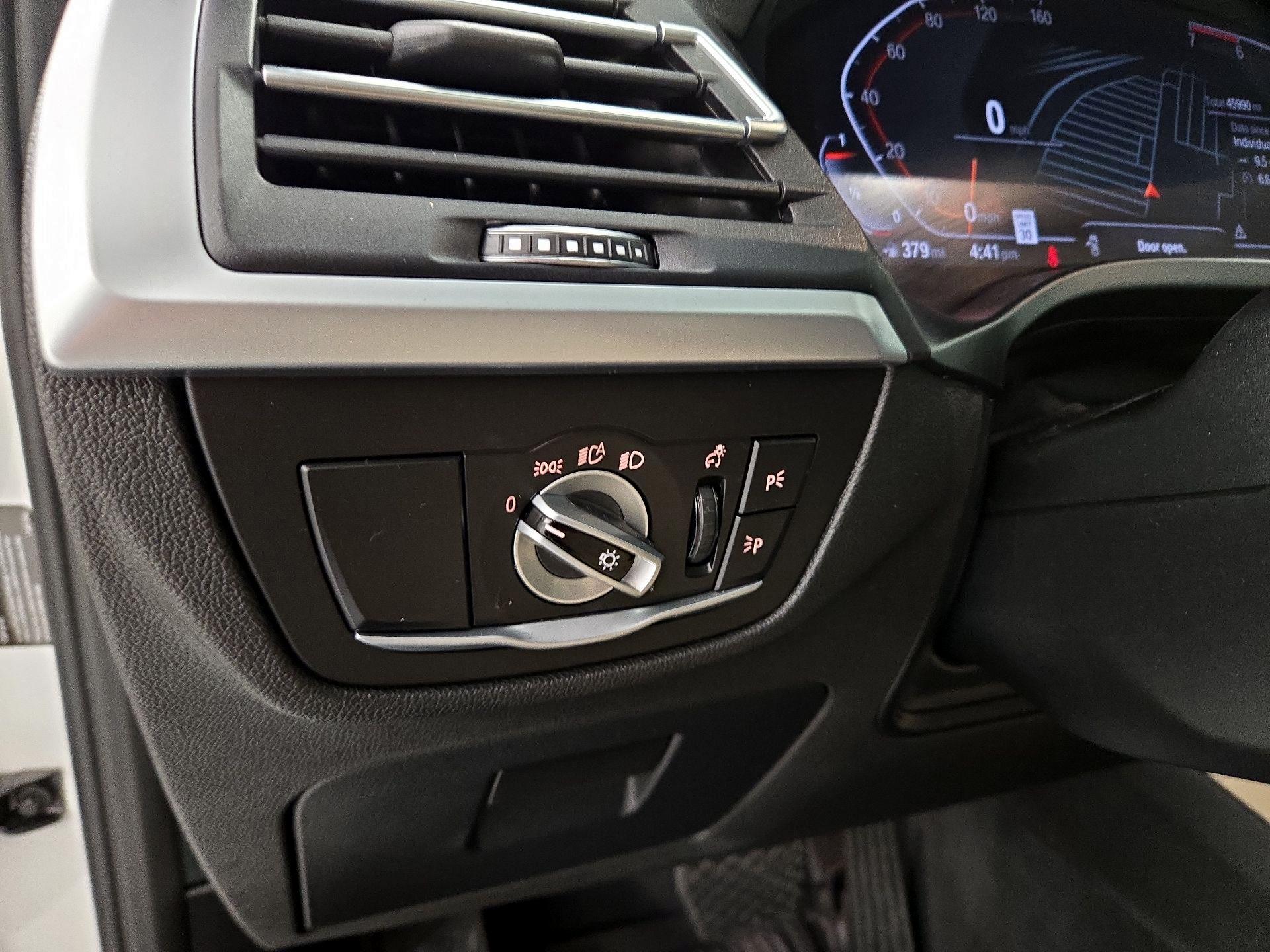 Thumbnail: 2023 BMW X4 - 13