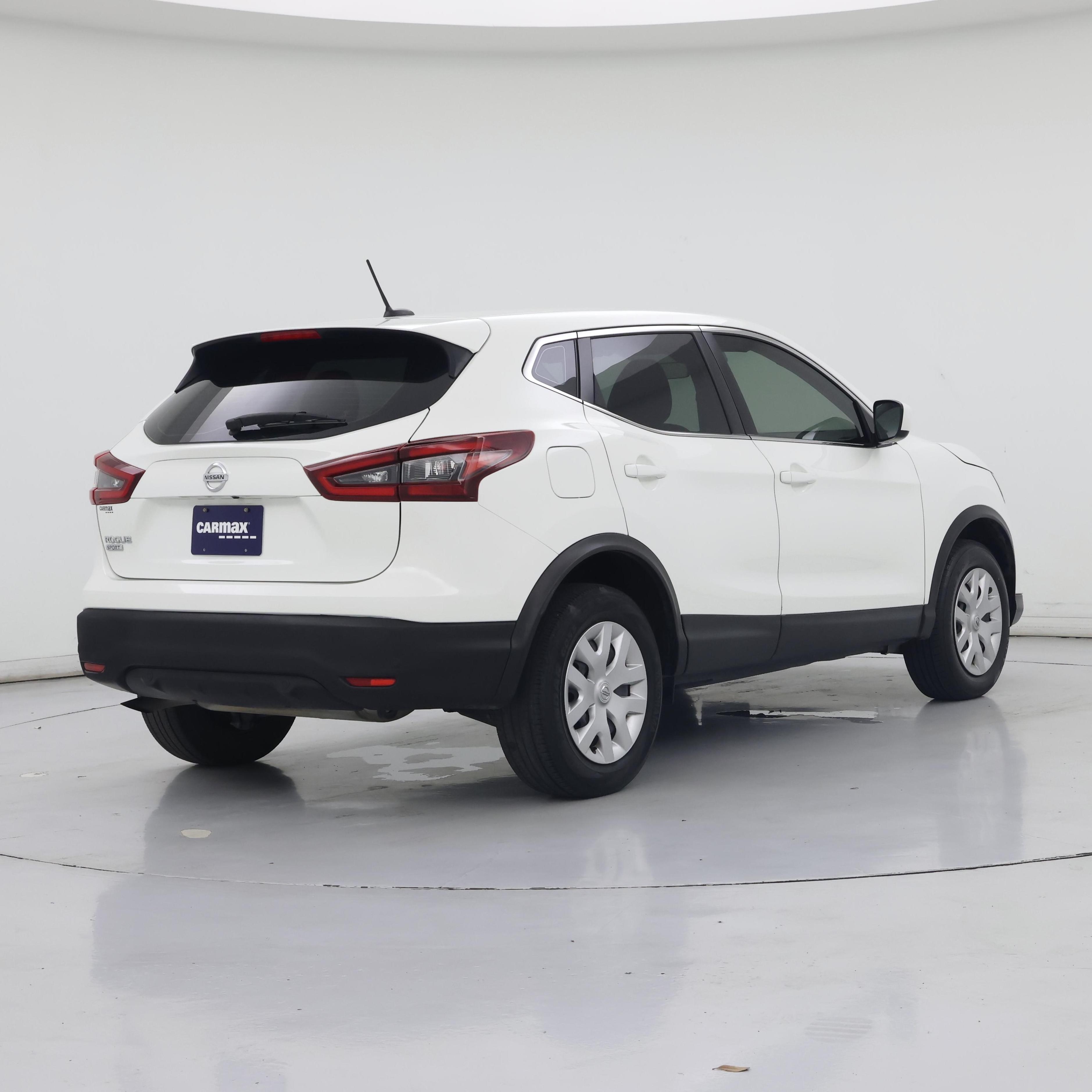 Thumbnail: 2020 Nissan Rogue Sport - 8