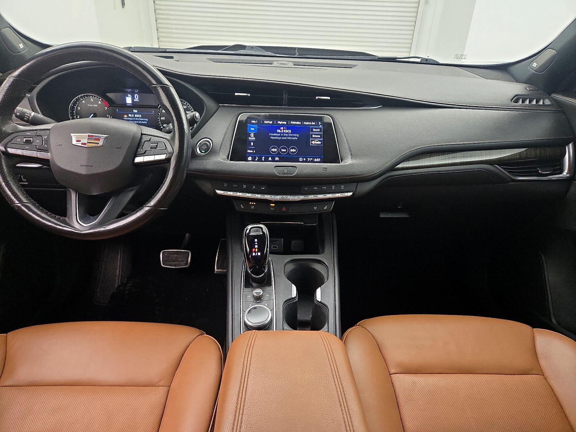 Thumbnail: 2021 Cadillac XT4 - 9