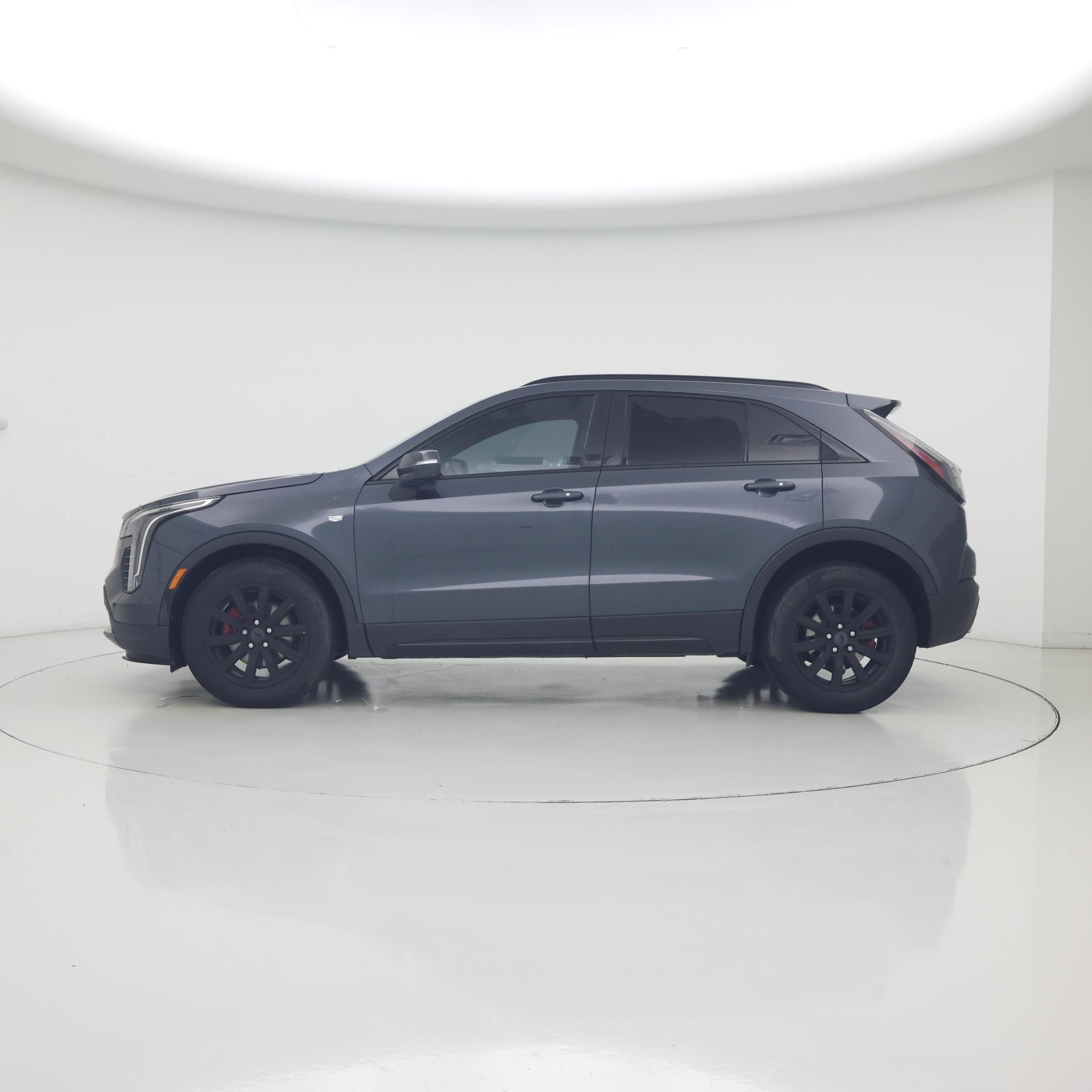 Thumbnail: 2021 Cadillac XT4 - 3