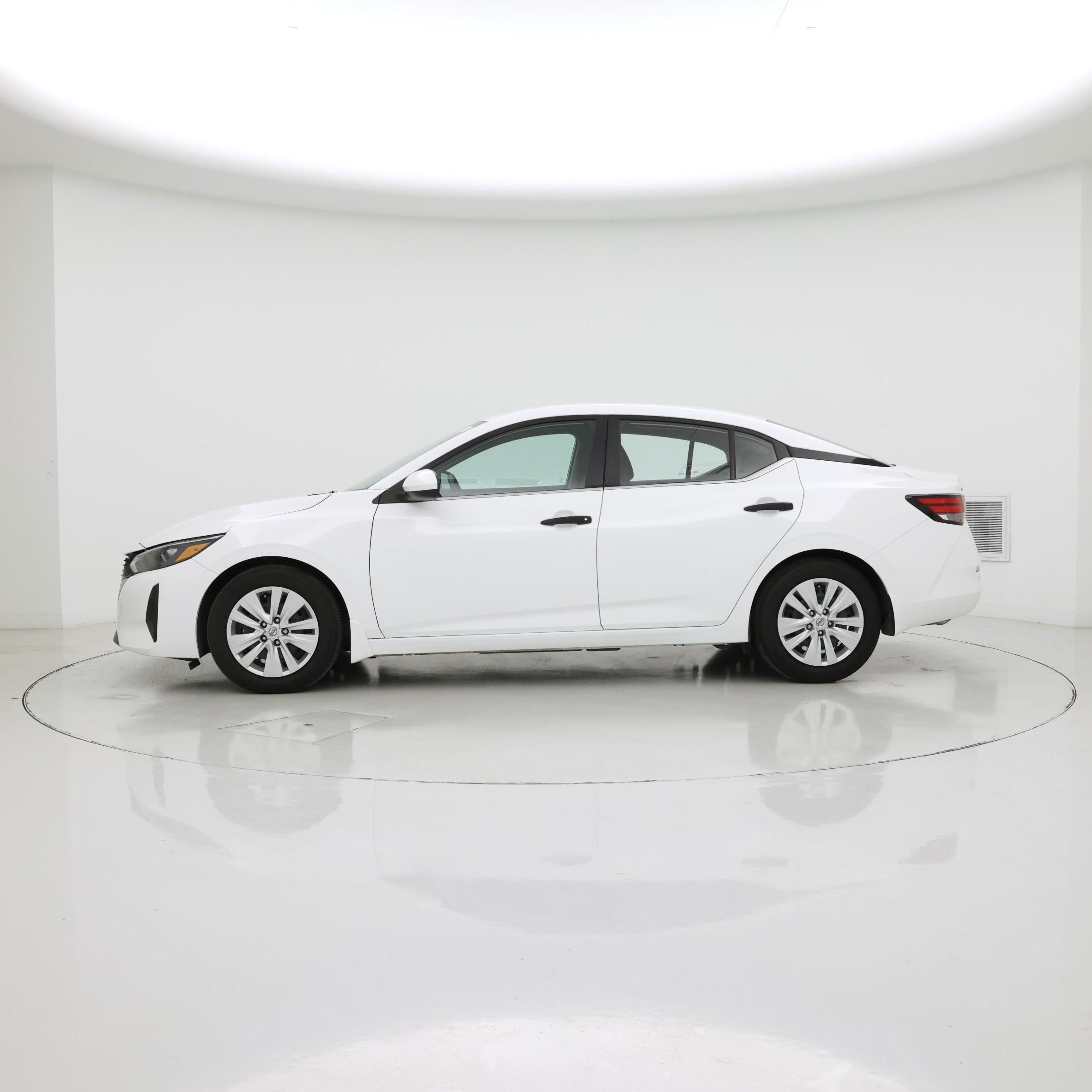 Thumbnail: 2025 Nissan Sentra - 3