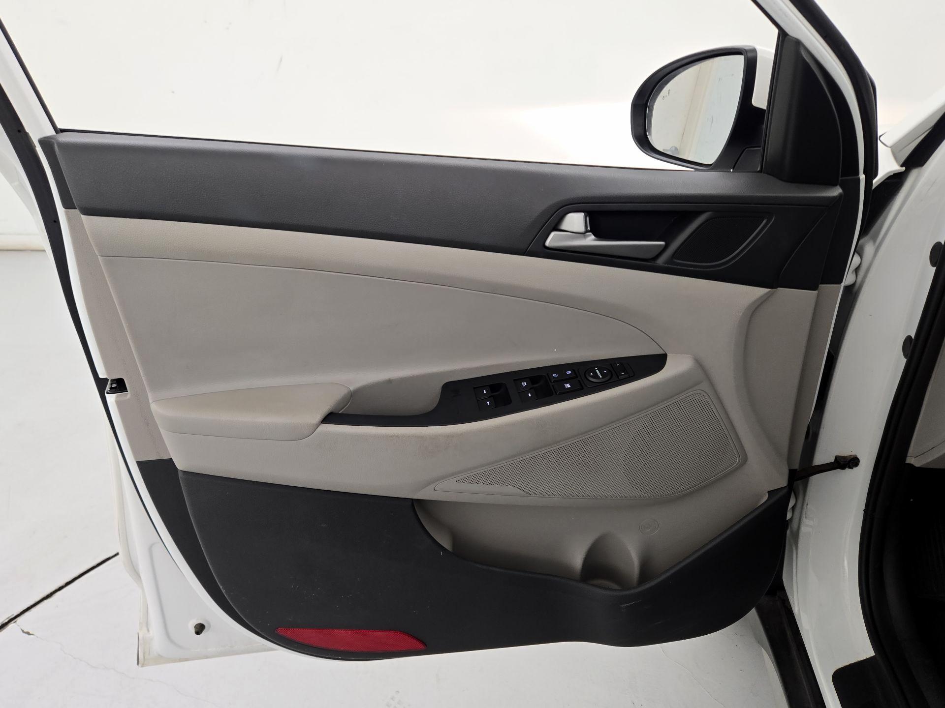 Thumbnail: 2018 Hyundai Tucson - 12