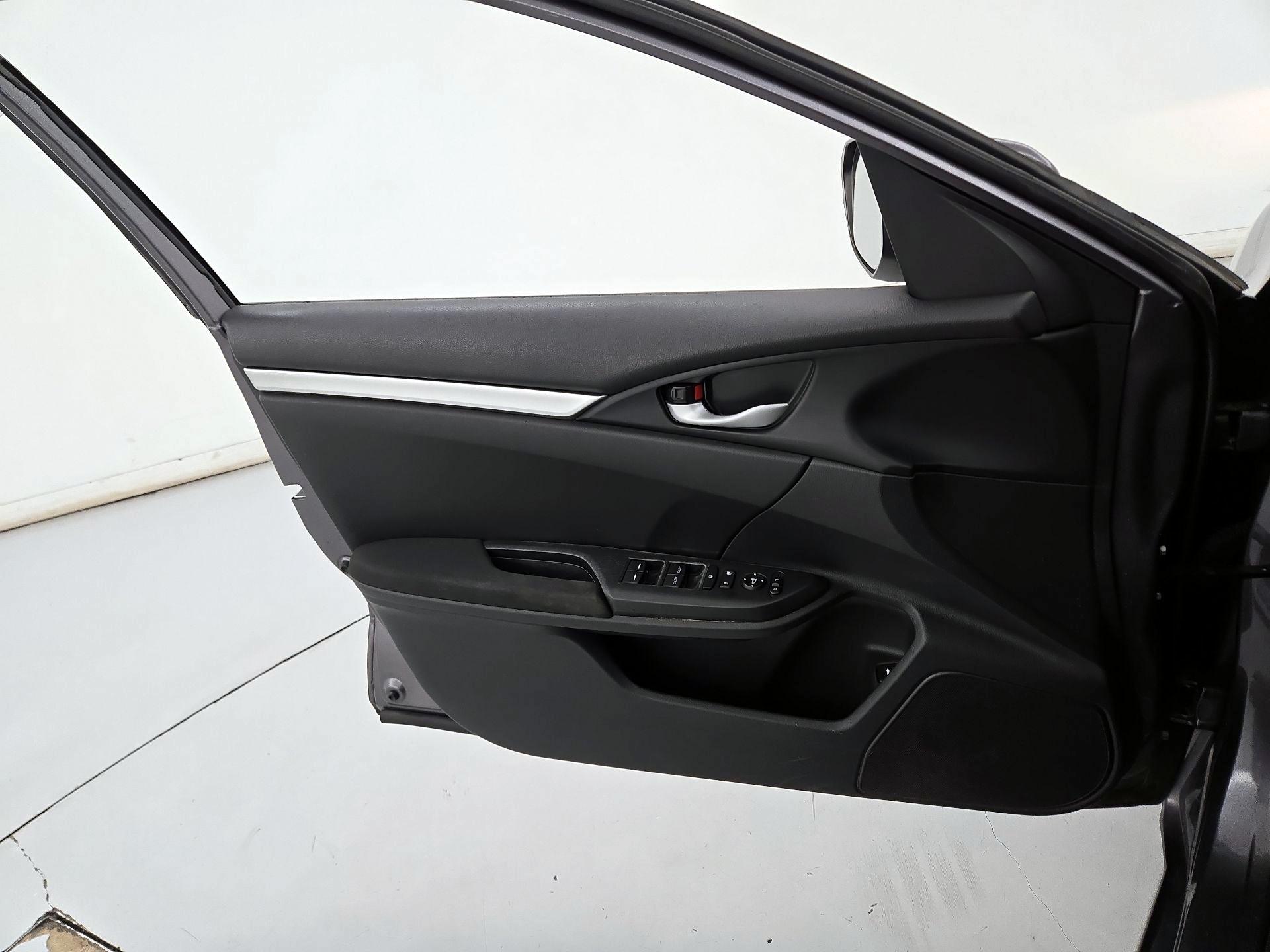 Thumbnail: 2019 Honda Civic - 12