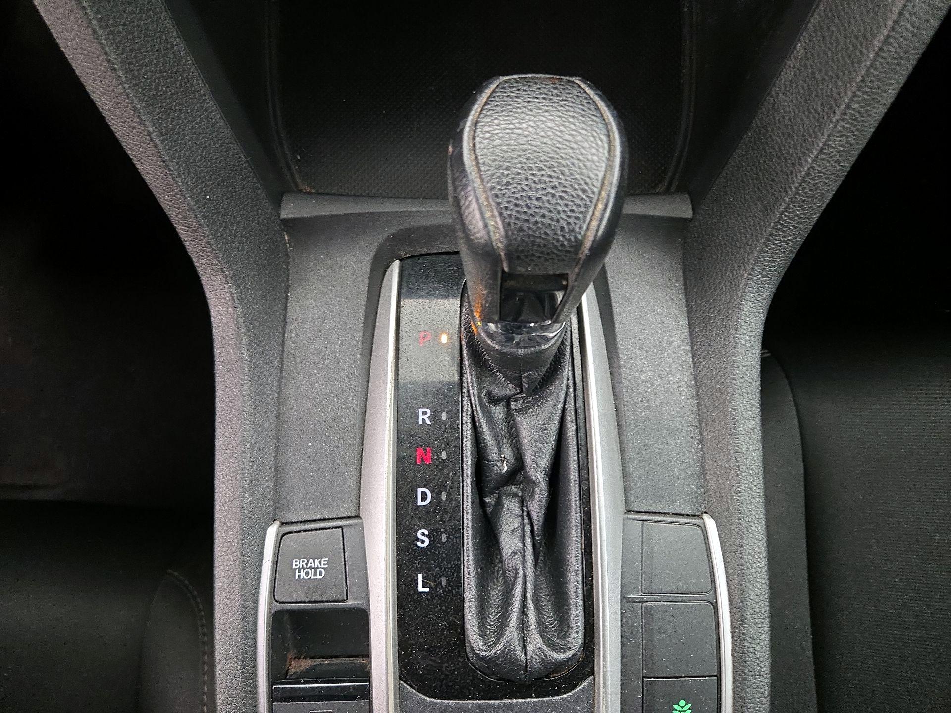 Thumbnail: 2019 Honda Civic - 17