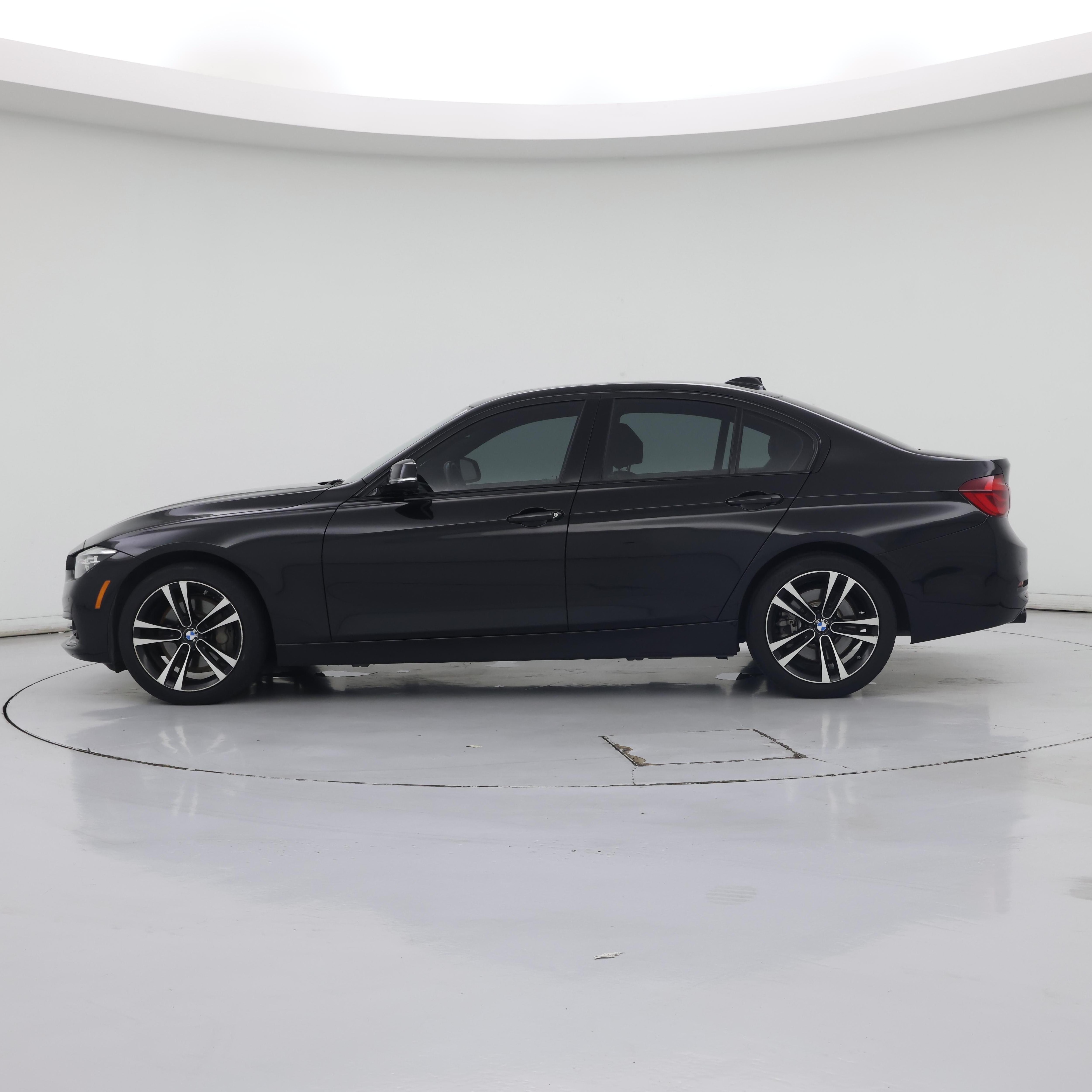 Thumbnail: 2018 BMW 3 Series - 3