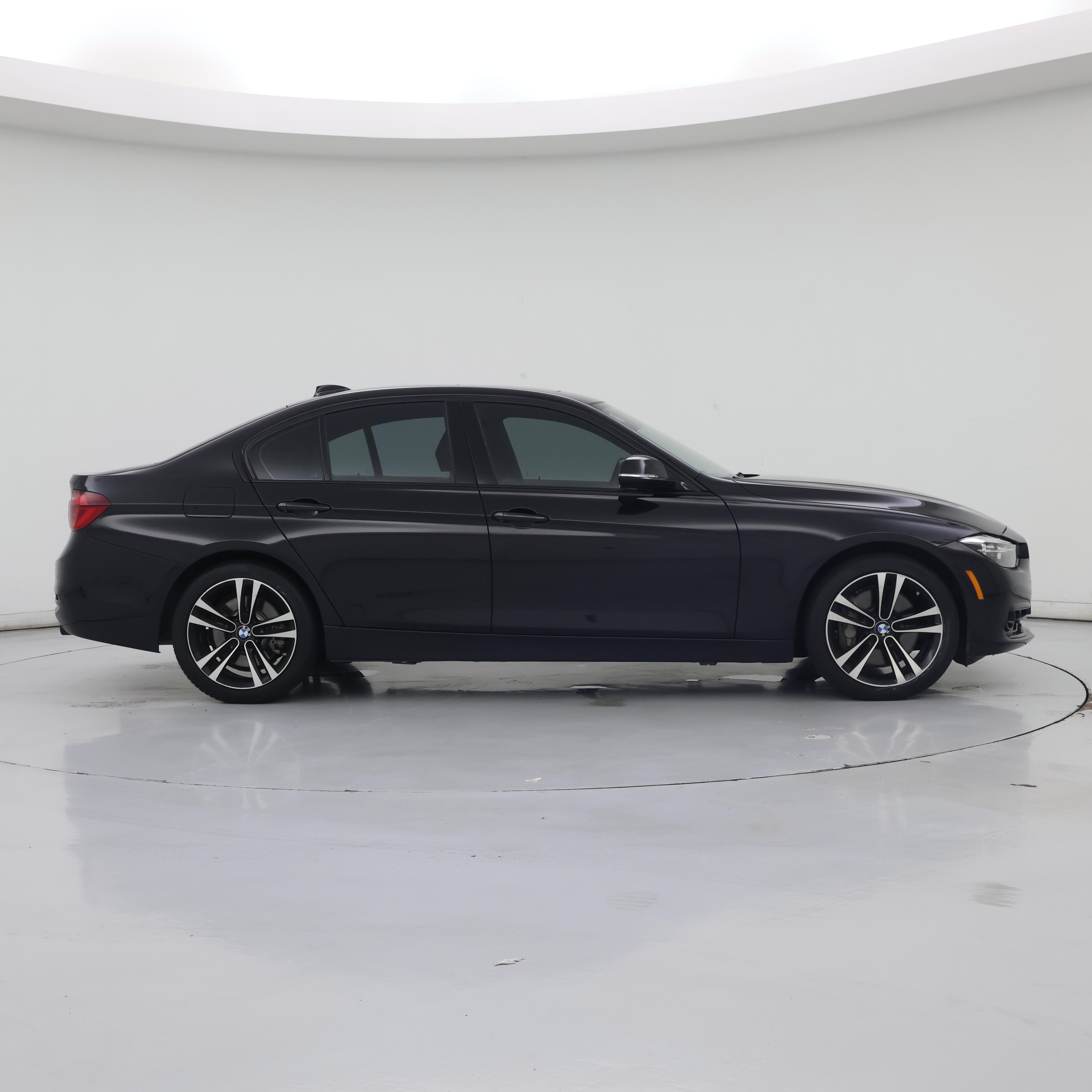 Thumbnail: 2018 BMW 3 Series - 7