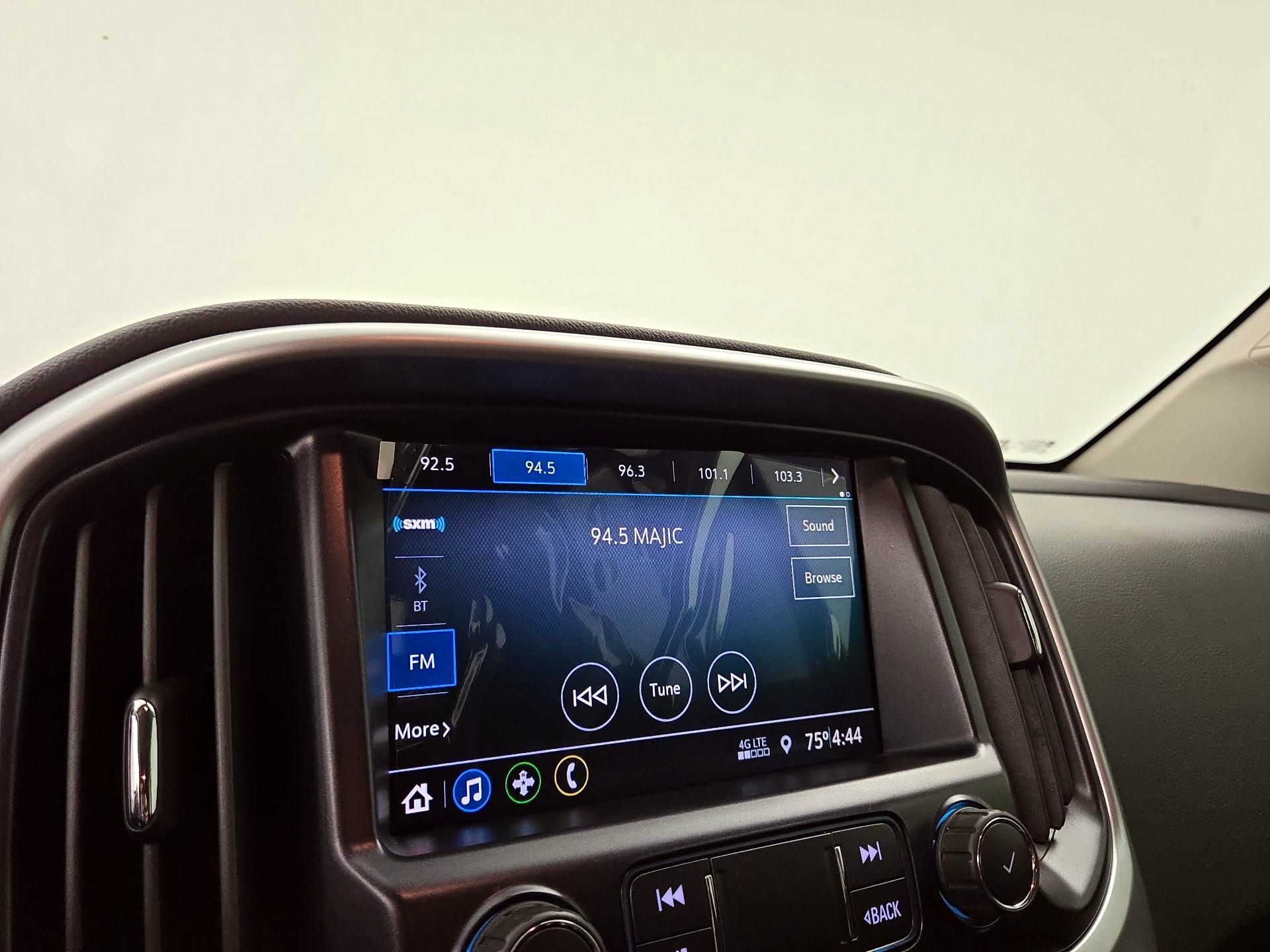 Thumbnail: 2021 Chevrolet Colorado - 15
