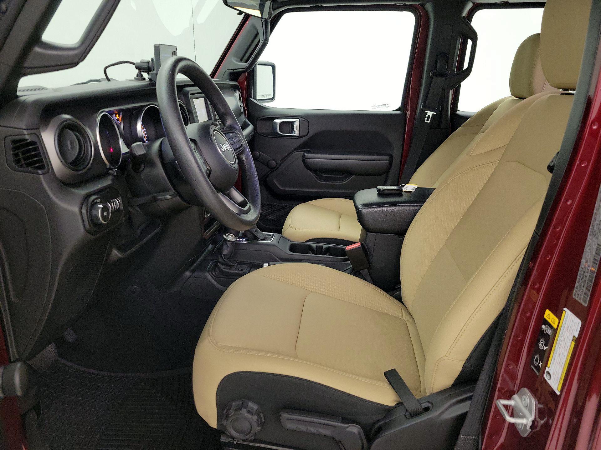 Thumbnail: 2021 Jeep Wrangler - 11