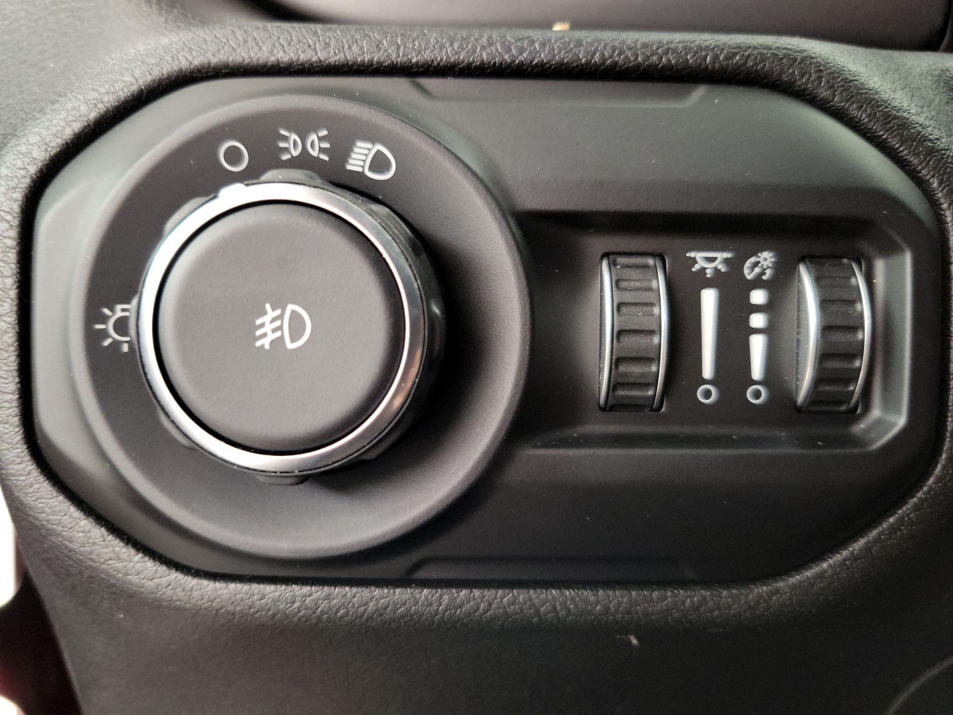 Thumbnail: 2021 Jeep Wrangler - 13