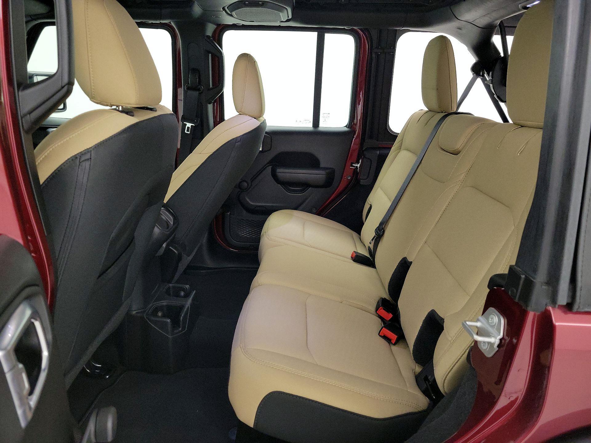 Thumbnail: 2021 Jeep Wrangler - 20