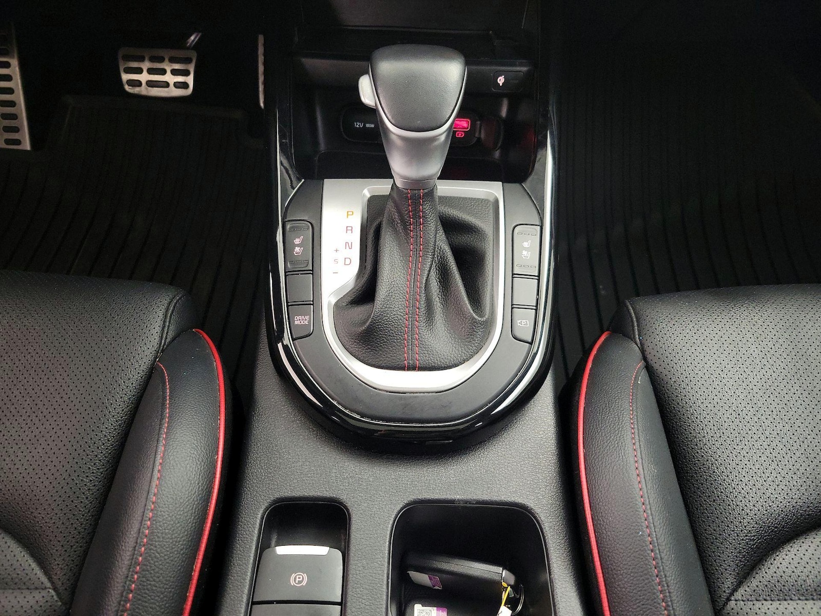 2023 Kia Forte GT - Photo 19