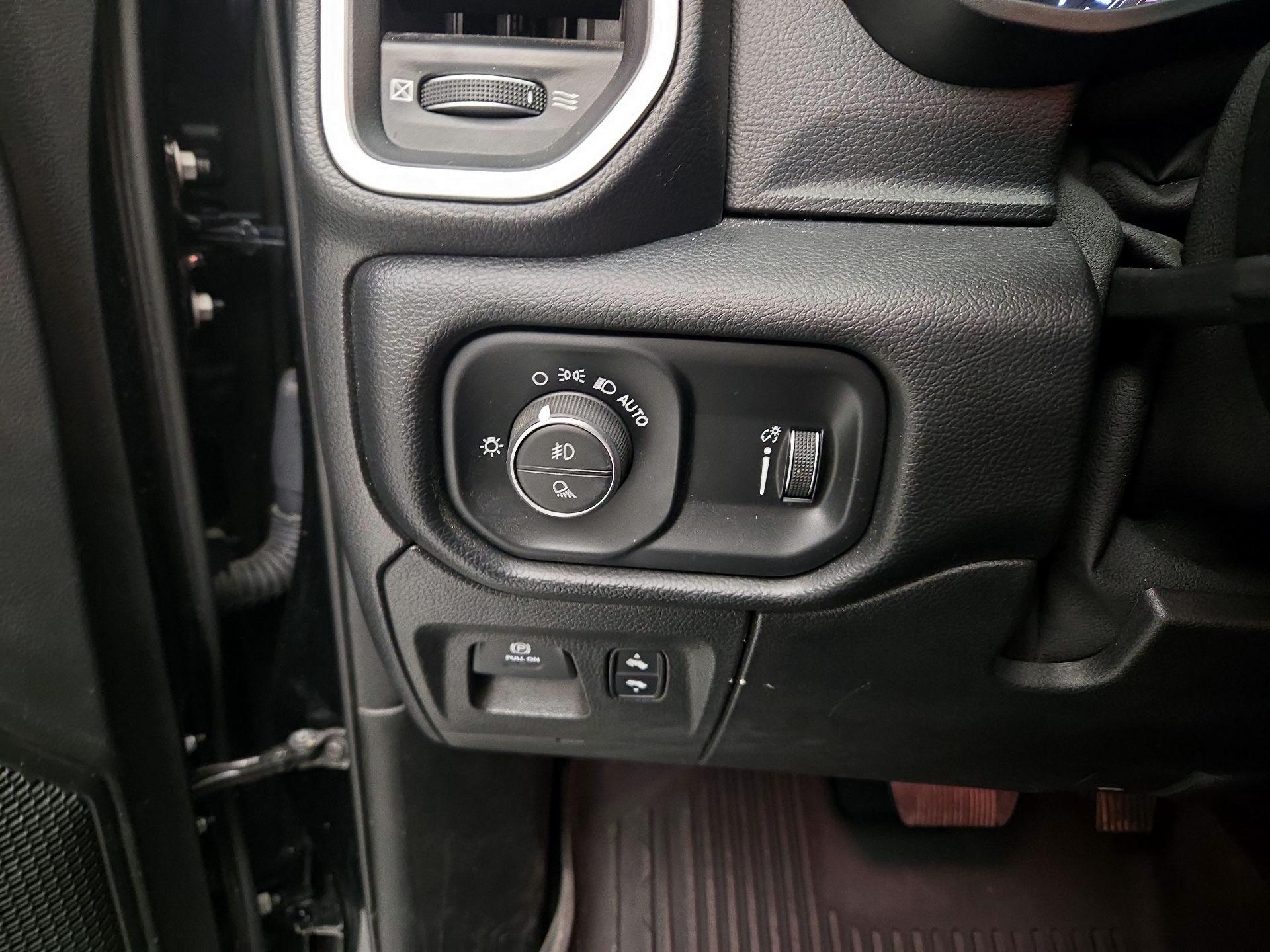 Thumbnail: 2021 RAM 1500 - 13