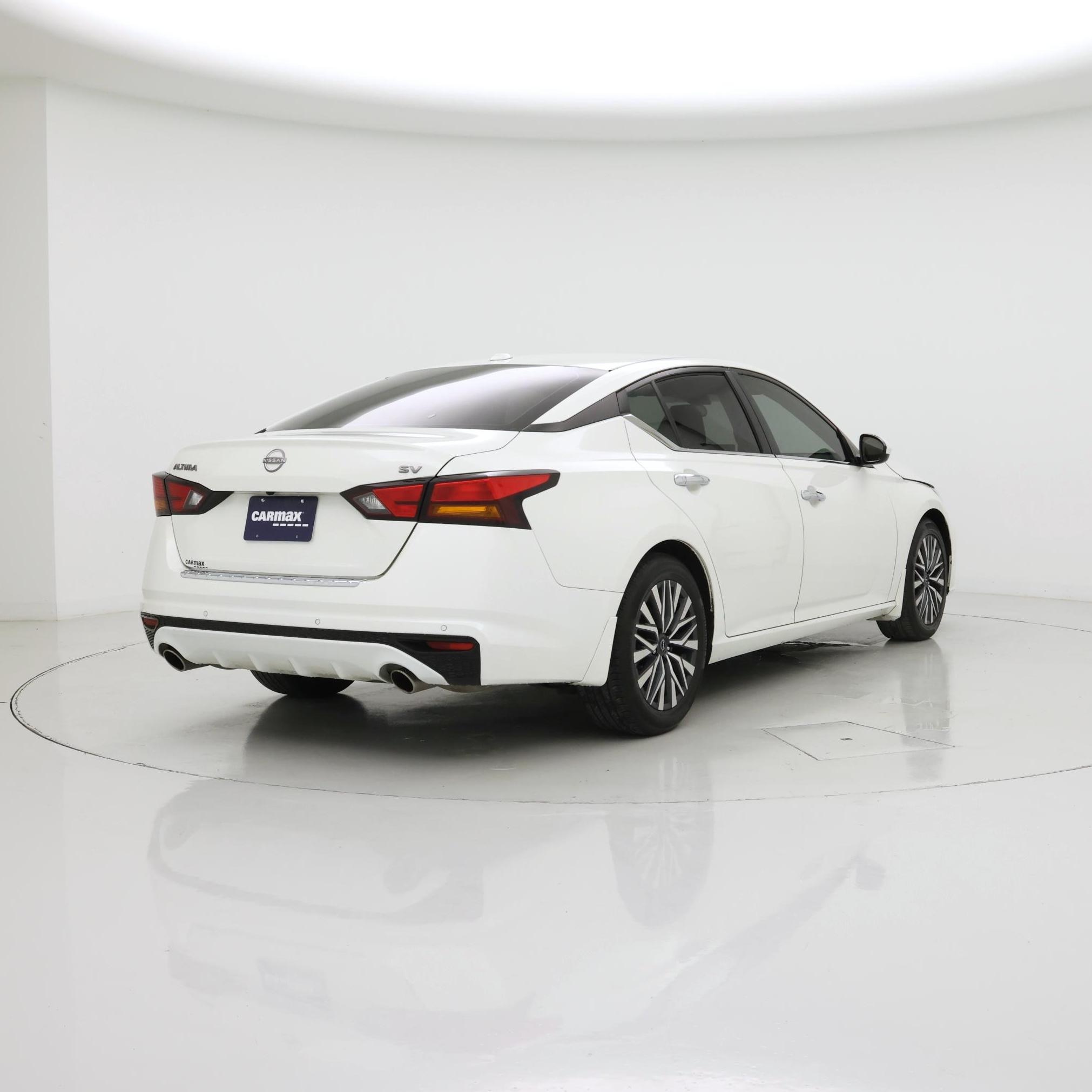 Thumbnail: 2023 Nissan Altima - 8