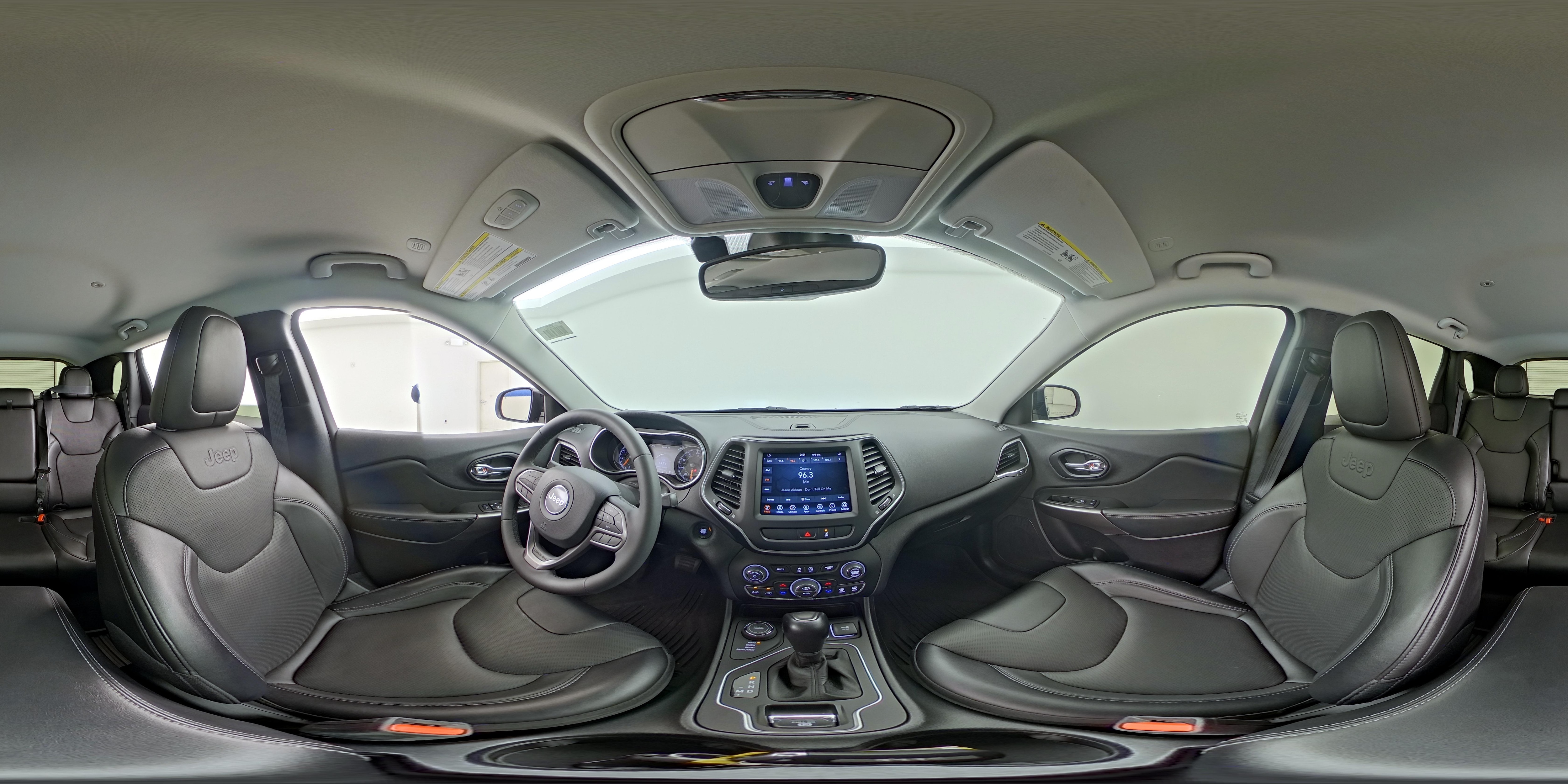 2022 Jeep Cherokee Latitude Lux - Photo 23