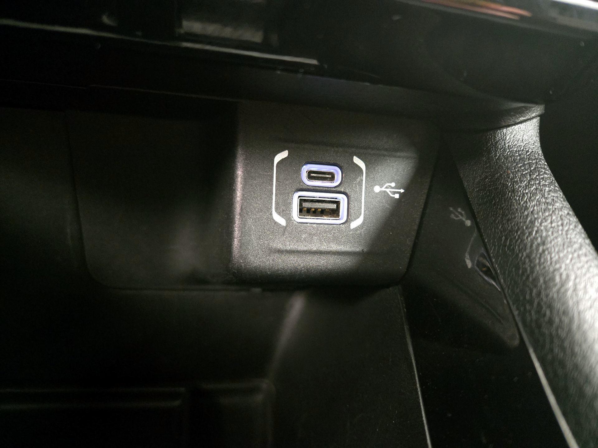 Thumbnail: 2023 Jeep Compass - 18
