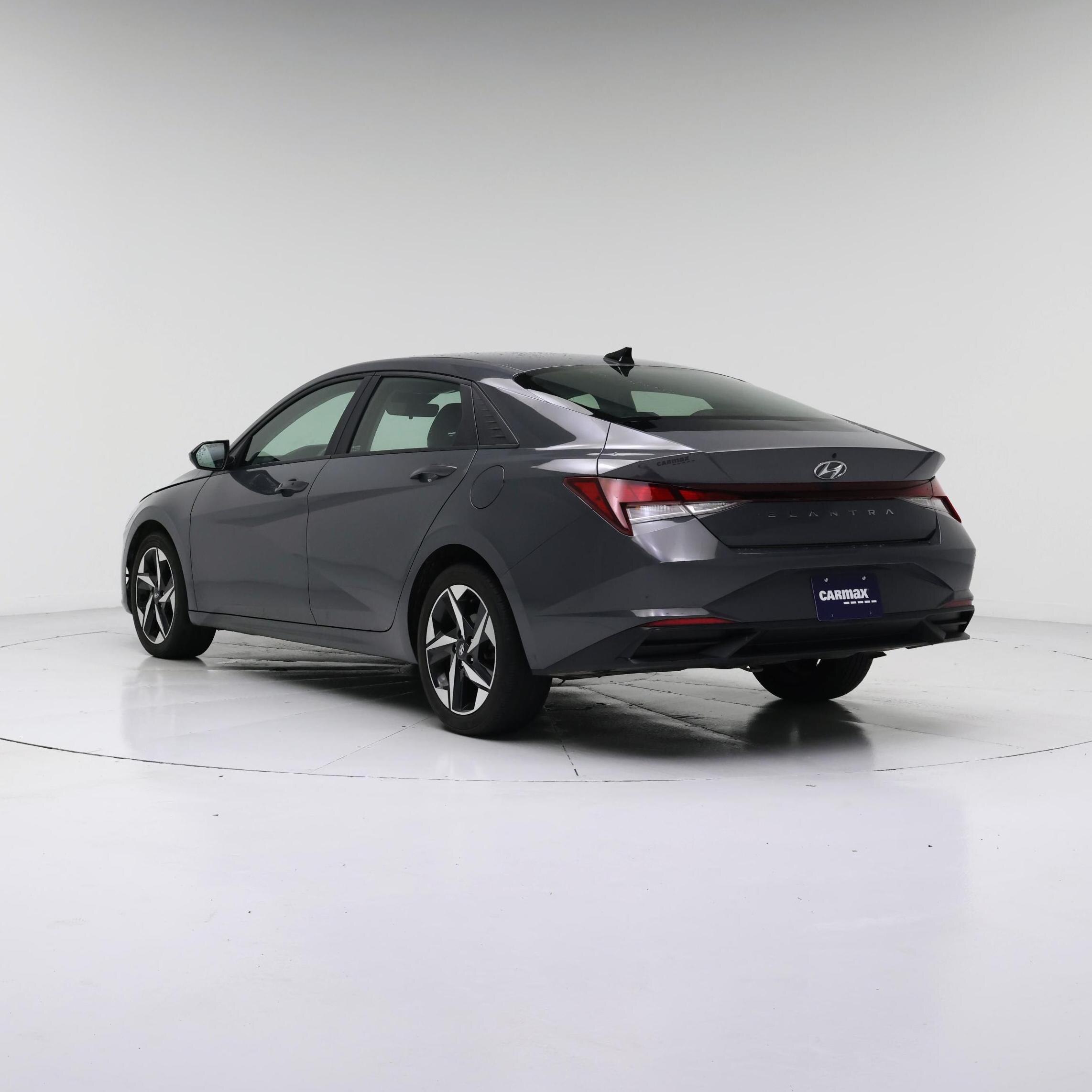 Thumbnail: 2023 Hyundai Elantra - 2